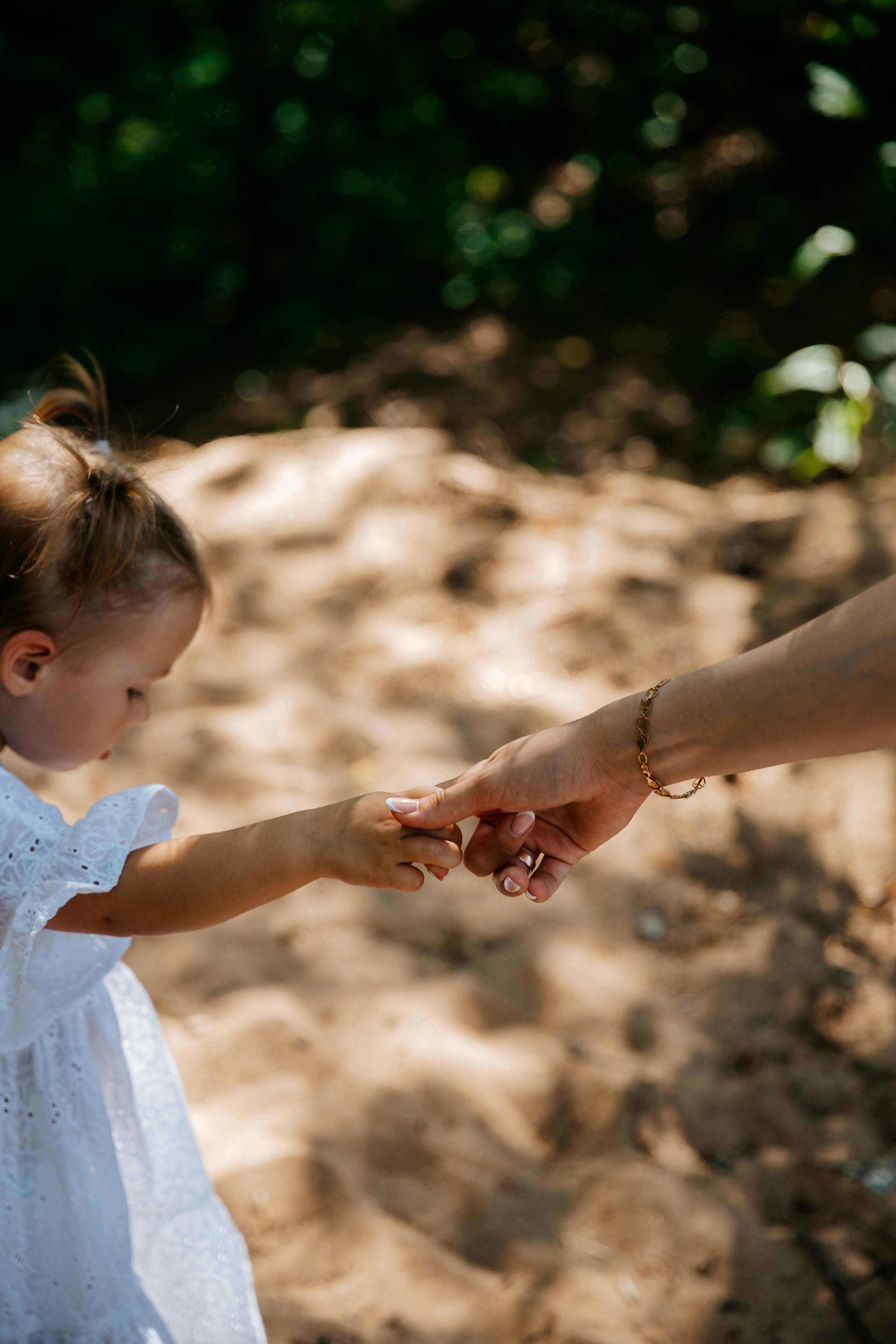Фотопрогулка на Финском заливе. Александр, Таня, Оливия и Тая. Семейный lifestyle фотограф в Санкт-Петербурге Людмила Пахомова