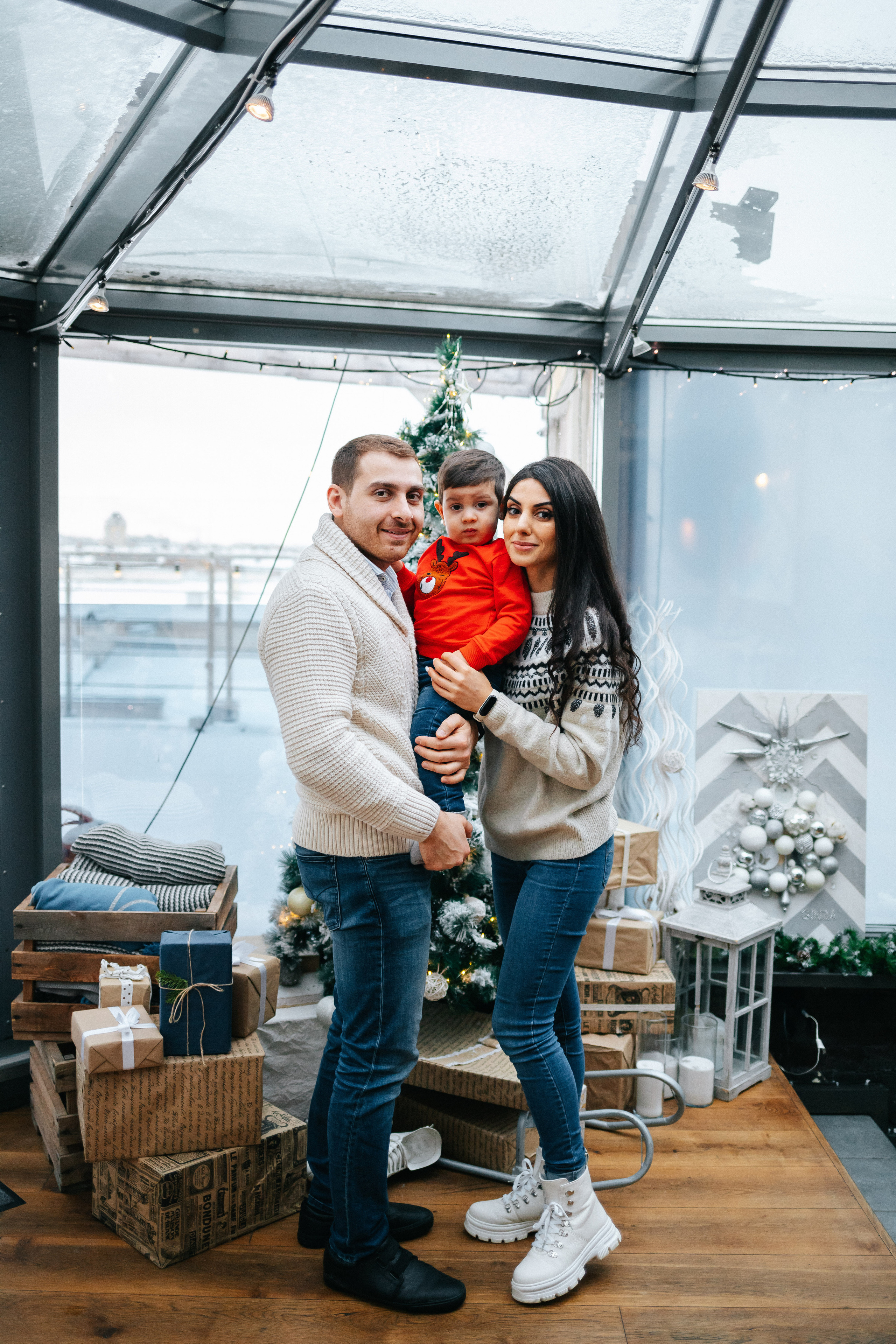 Новогодняя прогулка и фотосессия в кафе. Семейный lifestyle фотограф в Санкт-Петербурге Людмила Пахомова