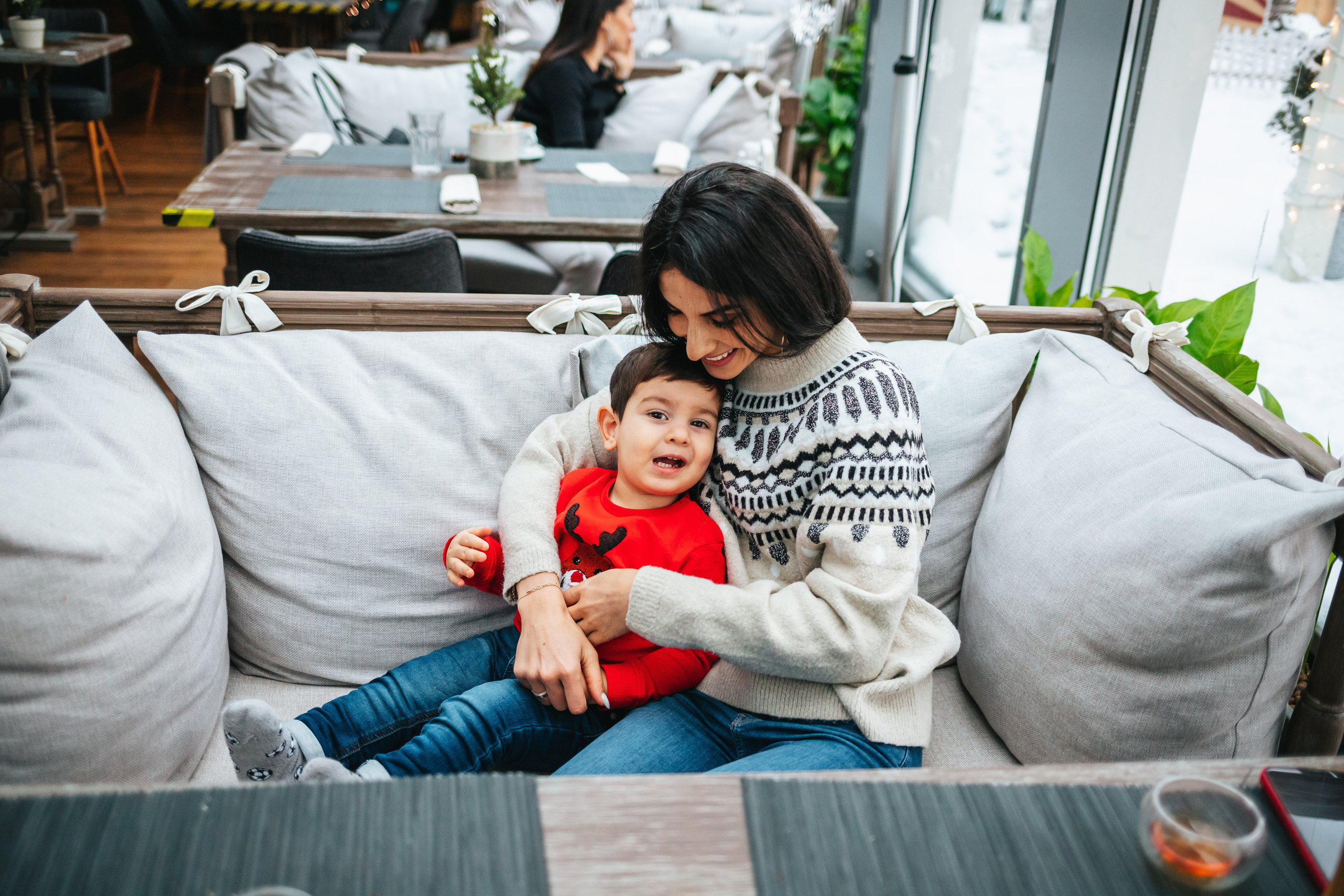 Новогодняя прогулка и фотосессия в кафе. Семейный lifestyle фотограф в Санкт-Петербурге Людмила Пахомова