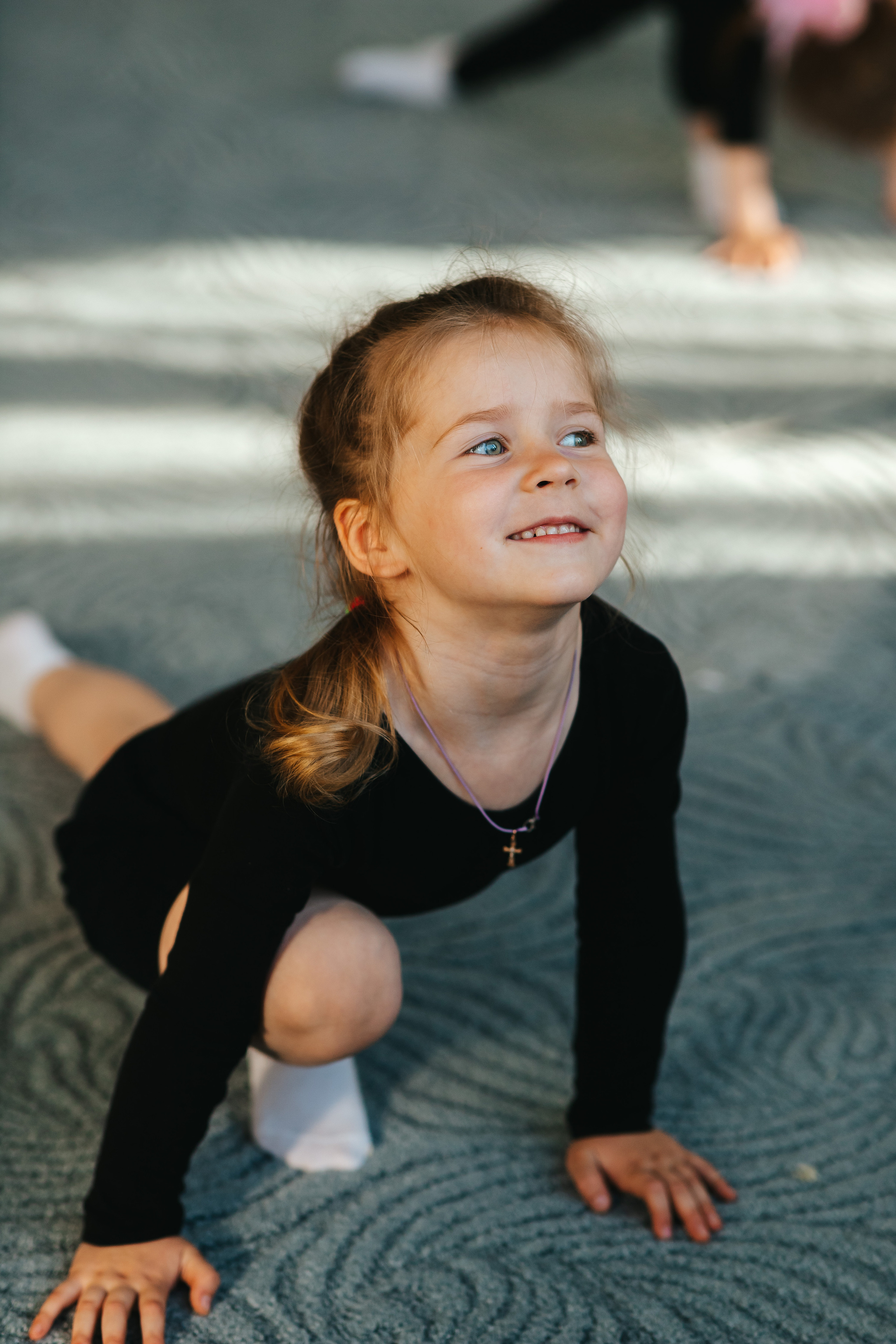 Занятие по гимнастике. Семейный lifestyle фотограф в Санкт-Петербурге Людмила Пахомова