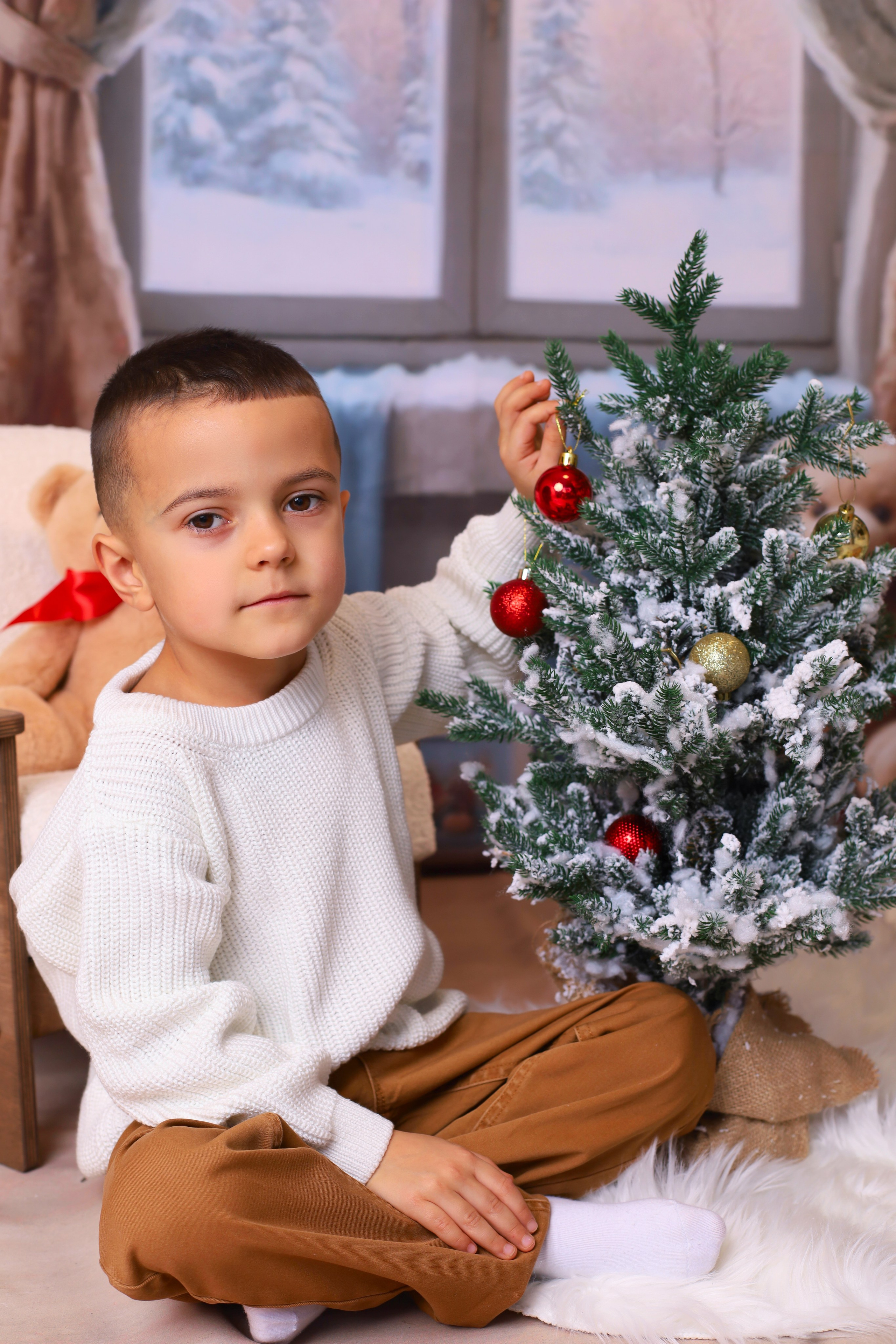 Новый год с мишками. Выпускные альбомы в Таганроге и Ростовской Области