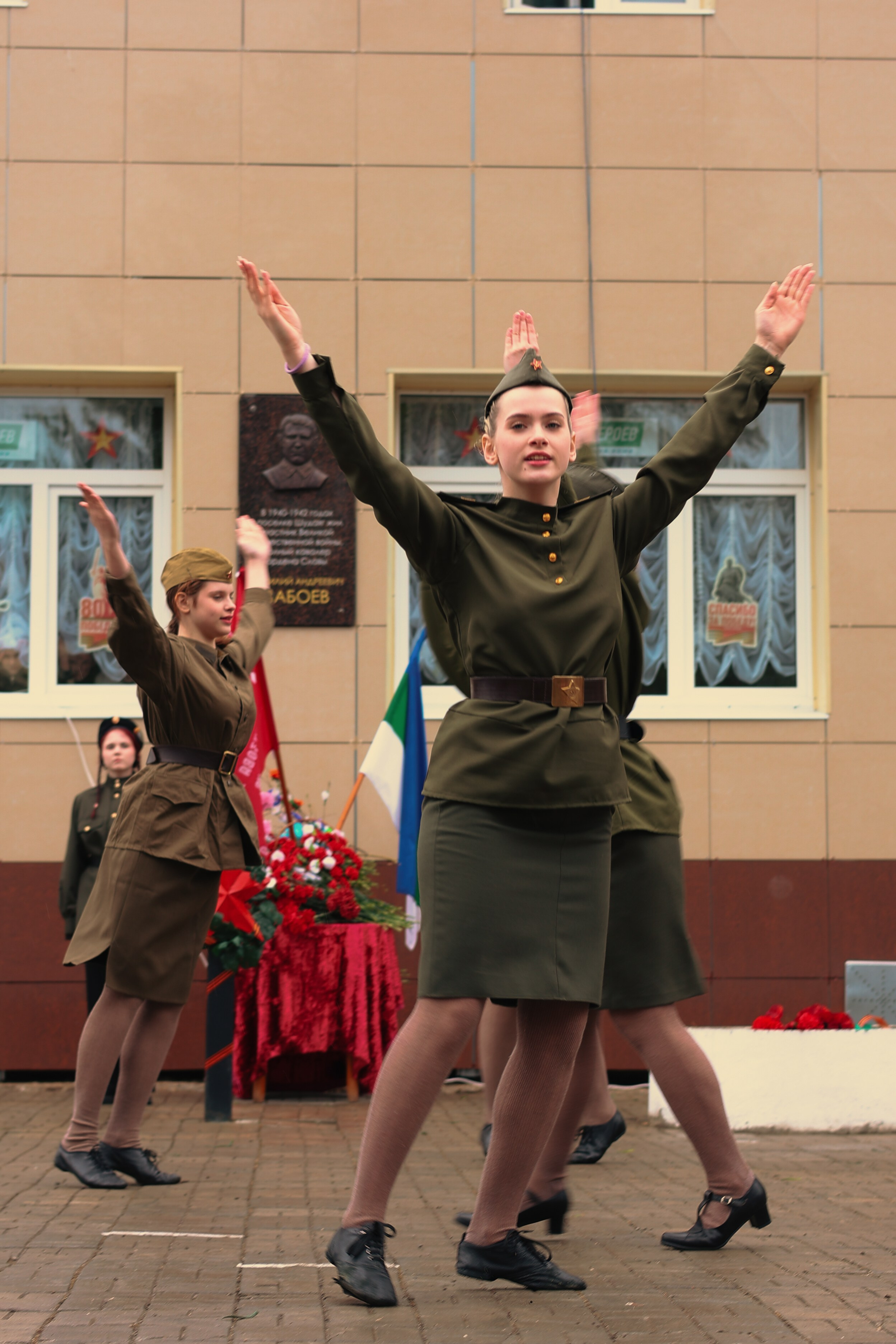 9 мая — «Родной дом». Фотограф в городе Киров Денис Вербин