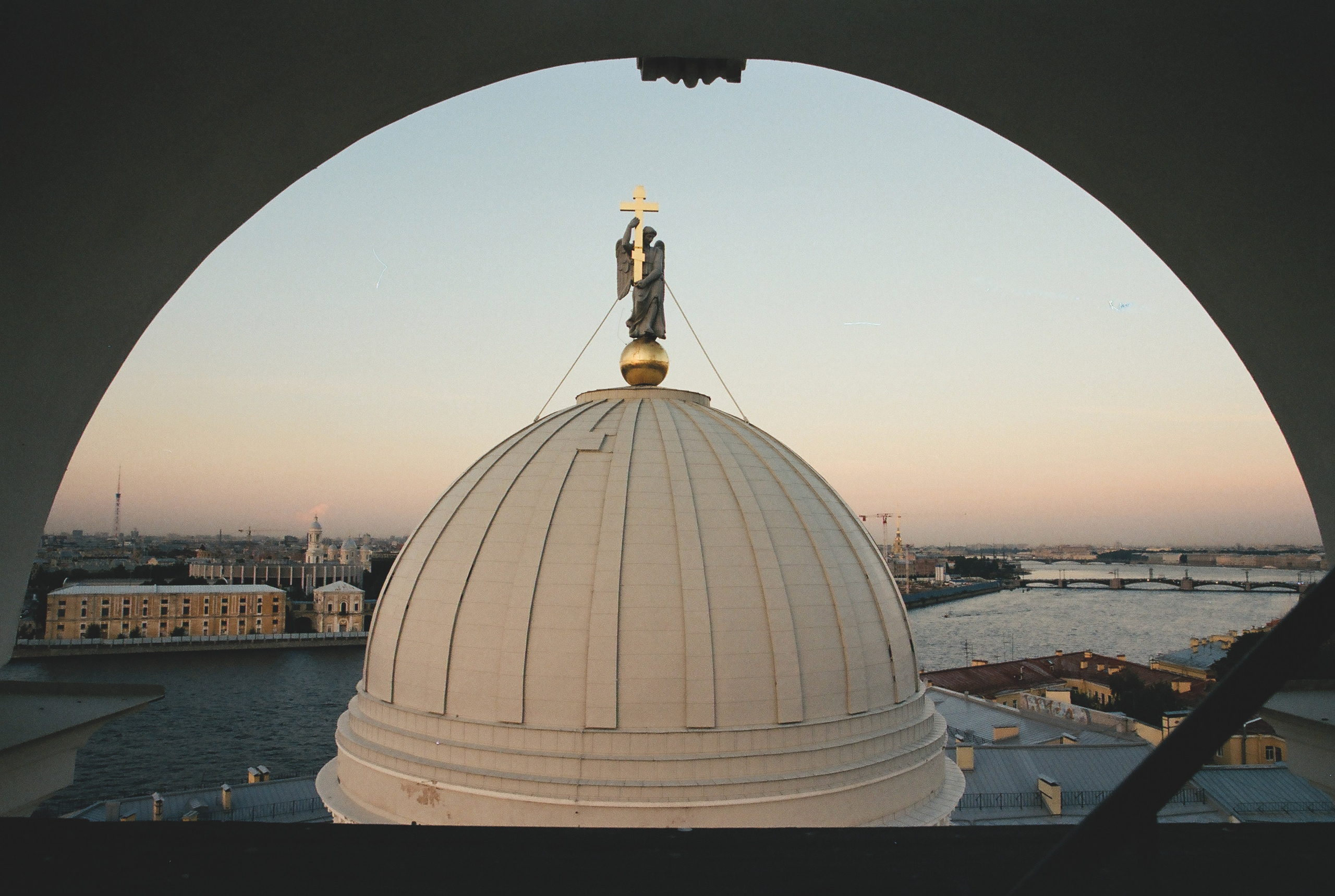 Фотографии цветные. Свадебный и семейный пленочный фотограф в Петербурге Истомина Ирина