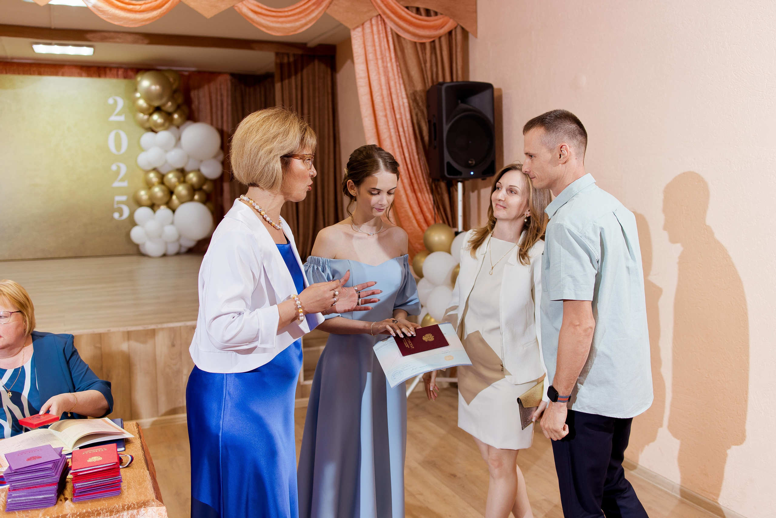 Вручение аттестатов. Свадебный и семейный фотограф Яна Стражева. Волгоград, Москва