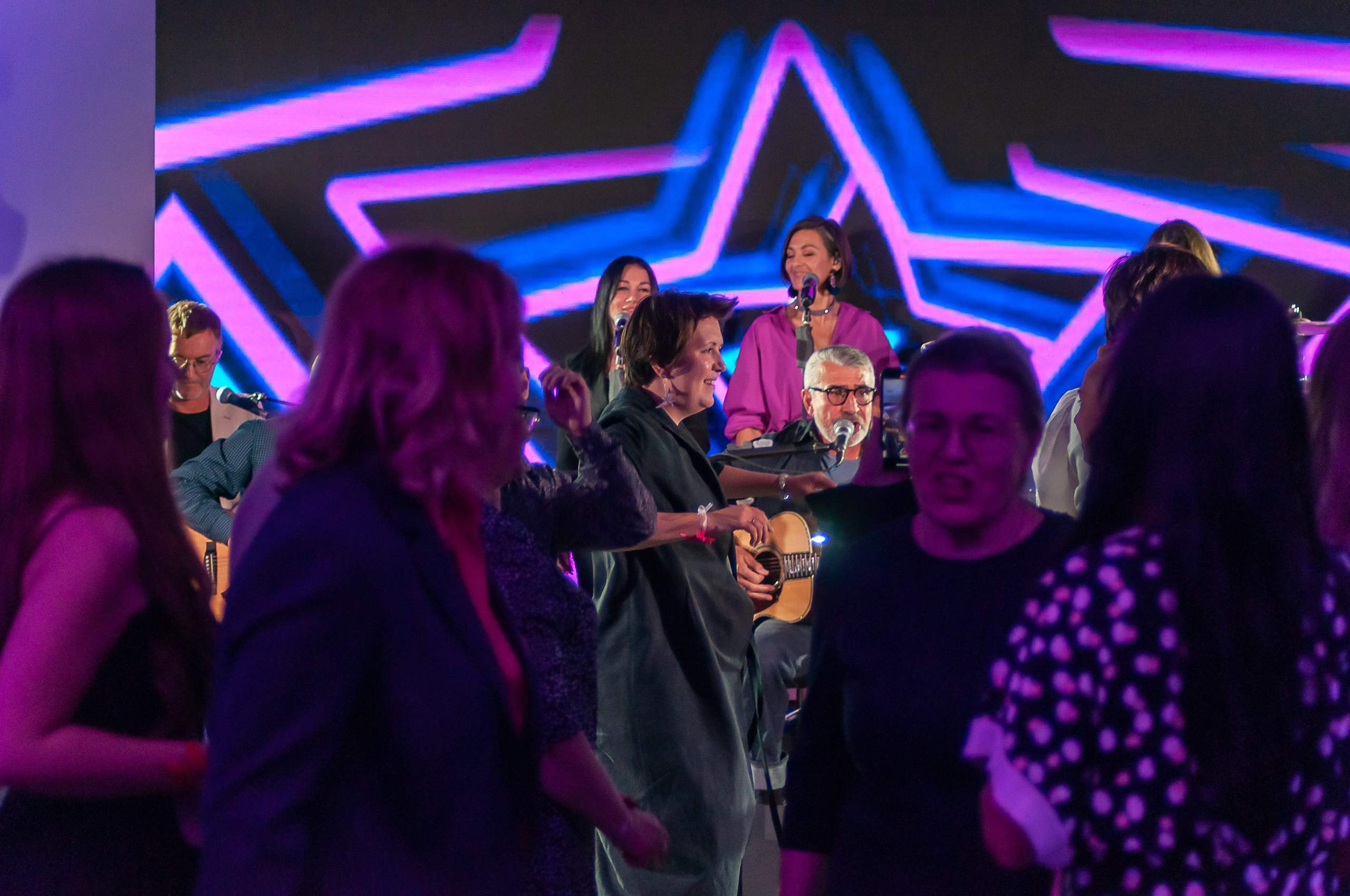 25 лет добра: праздник Самарского хосписа в фотографиях. Тёплые моменты, искренние эмоции и праздник, который останется в памяти. Фотограф Самара — репортажная, свадебная, интерьерная съёмка от Ильи Петрова, профессионала своего дела