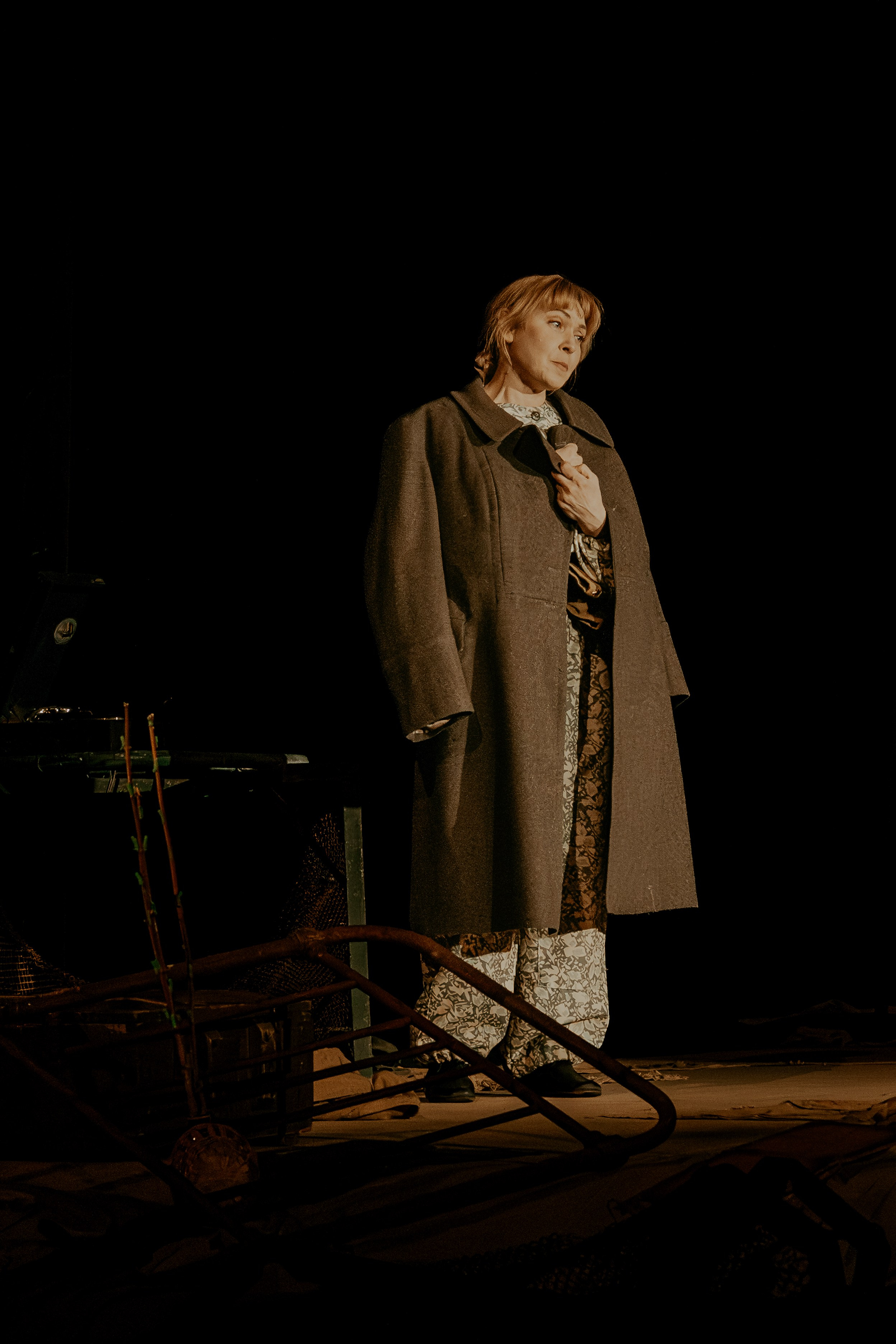 Театр Юного Зрителя " Не покидай меня». Фотограф Марк Файзулин