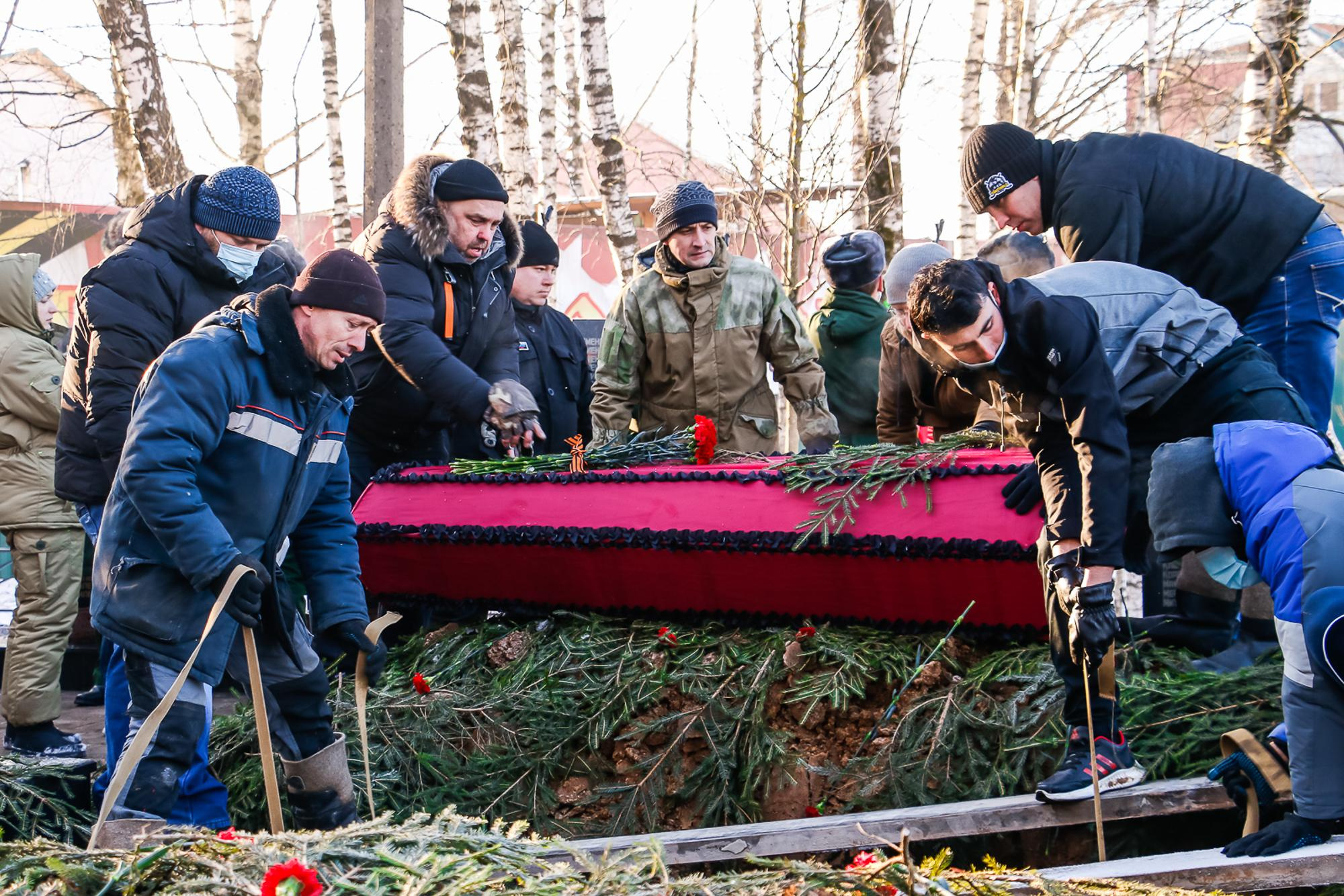 Захоронение останков защитников Москвы. Мария Ткаченко. Документальная фотография