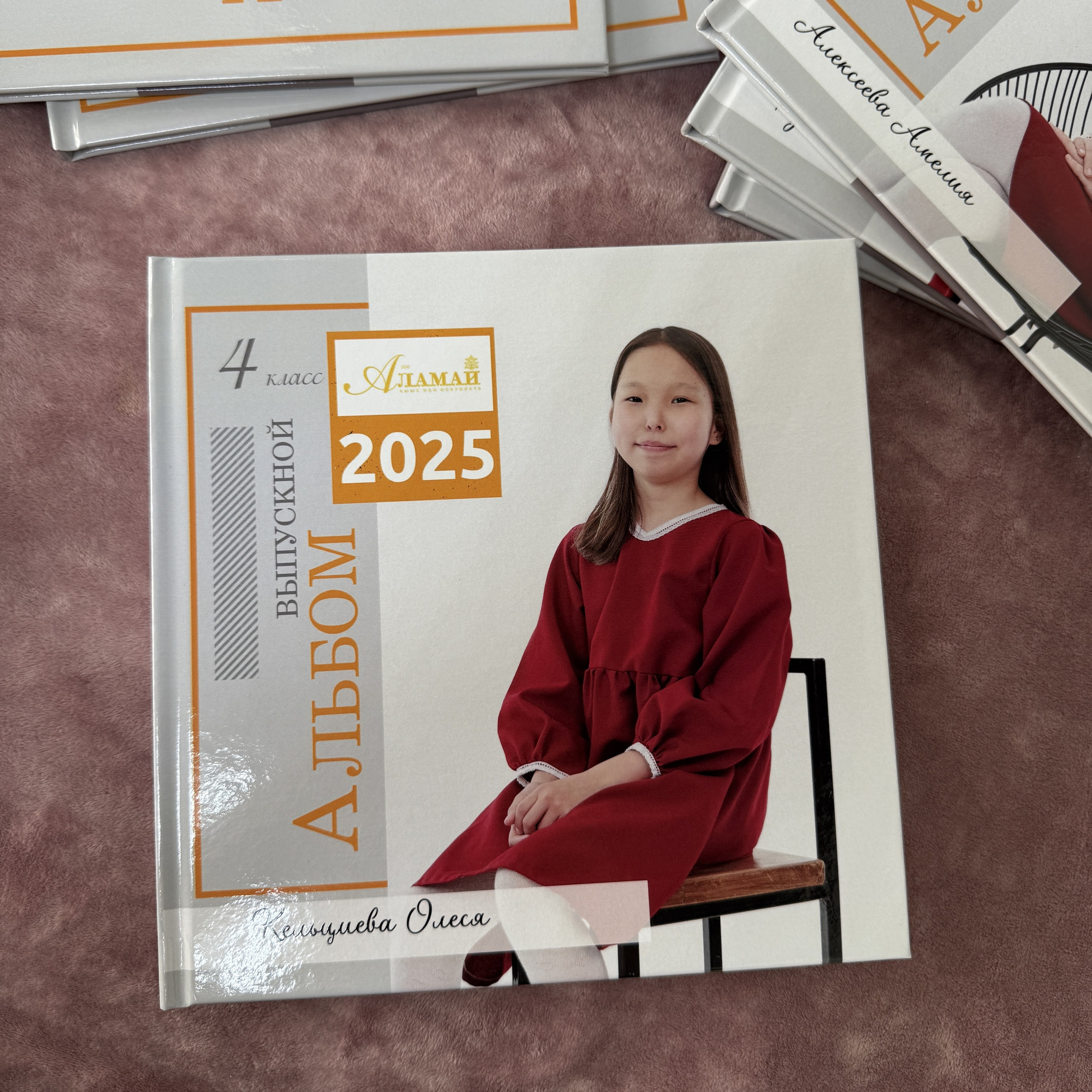 Фотокнига 20×20 — 5 разворотов. ФОТОГРАФ в Якутске Сардана Баишева