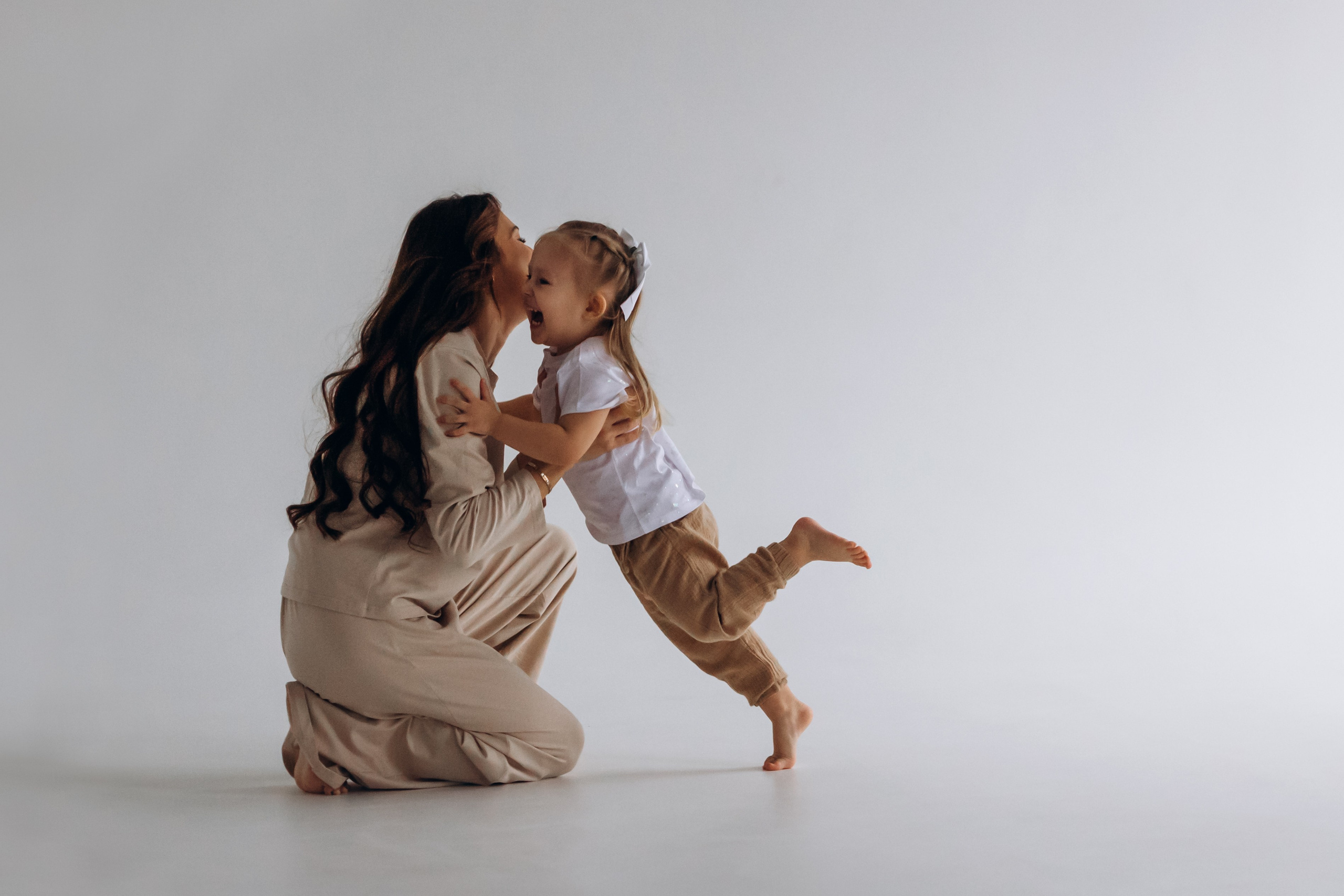 Мама и дочь Вика и Ева. Семейный фотограф в Ростове-на-Дону Безкишкина Татьяна