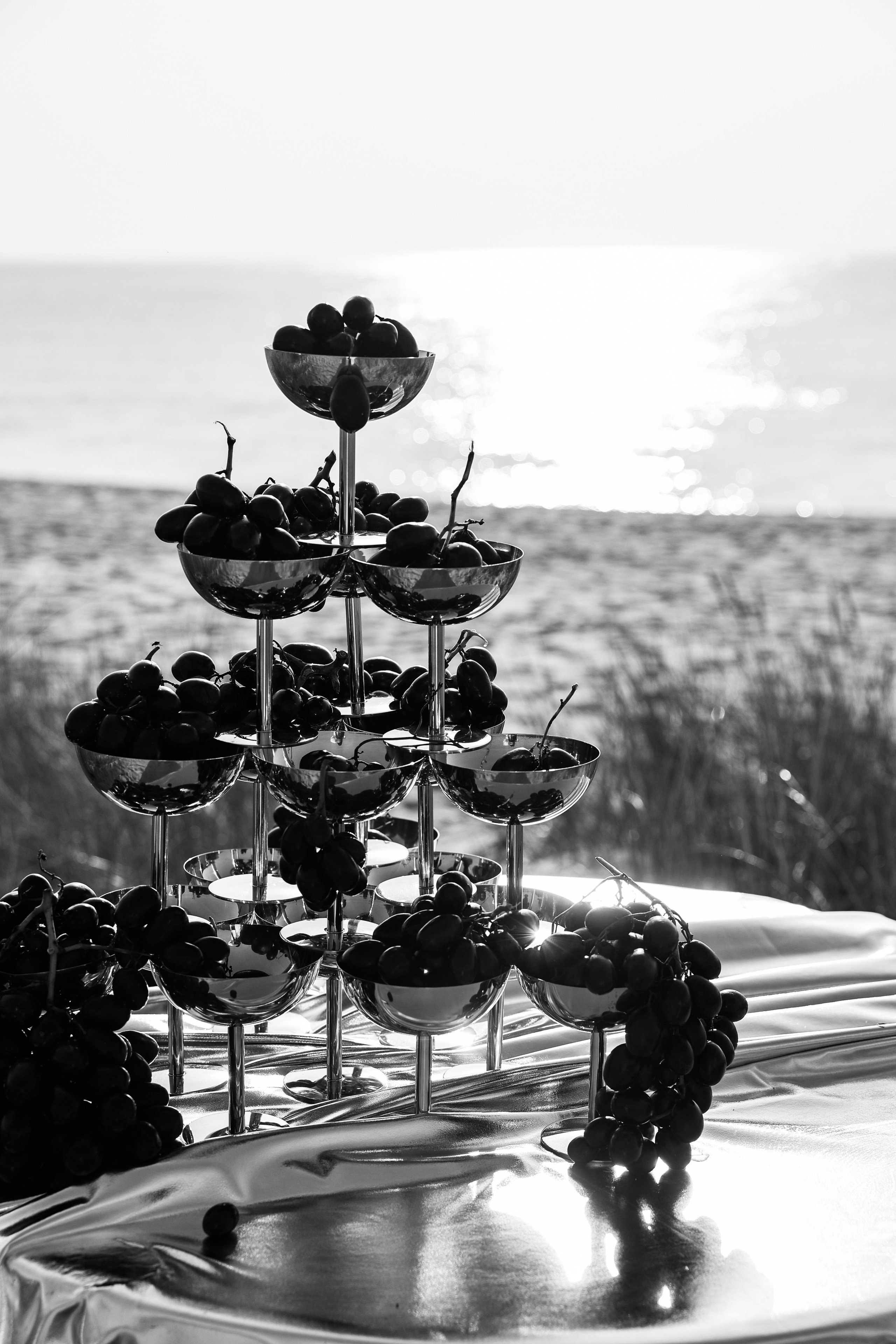 Камерная свадьба на берегу моря. Свадебный фотограф