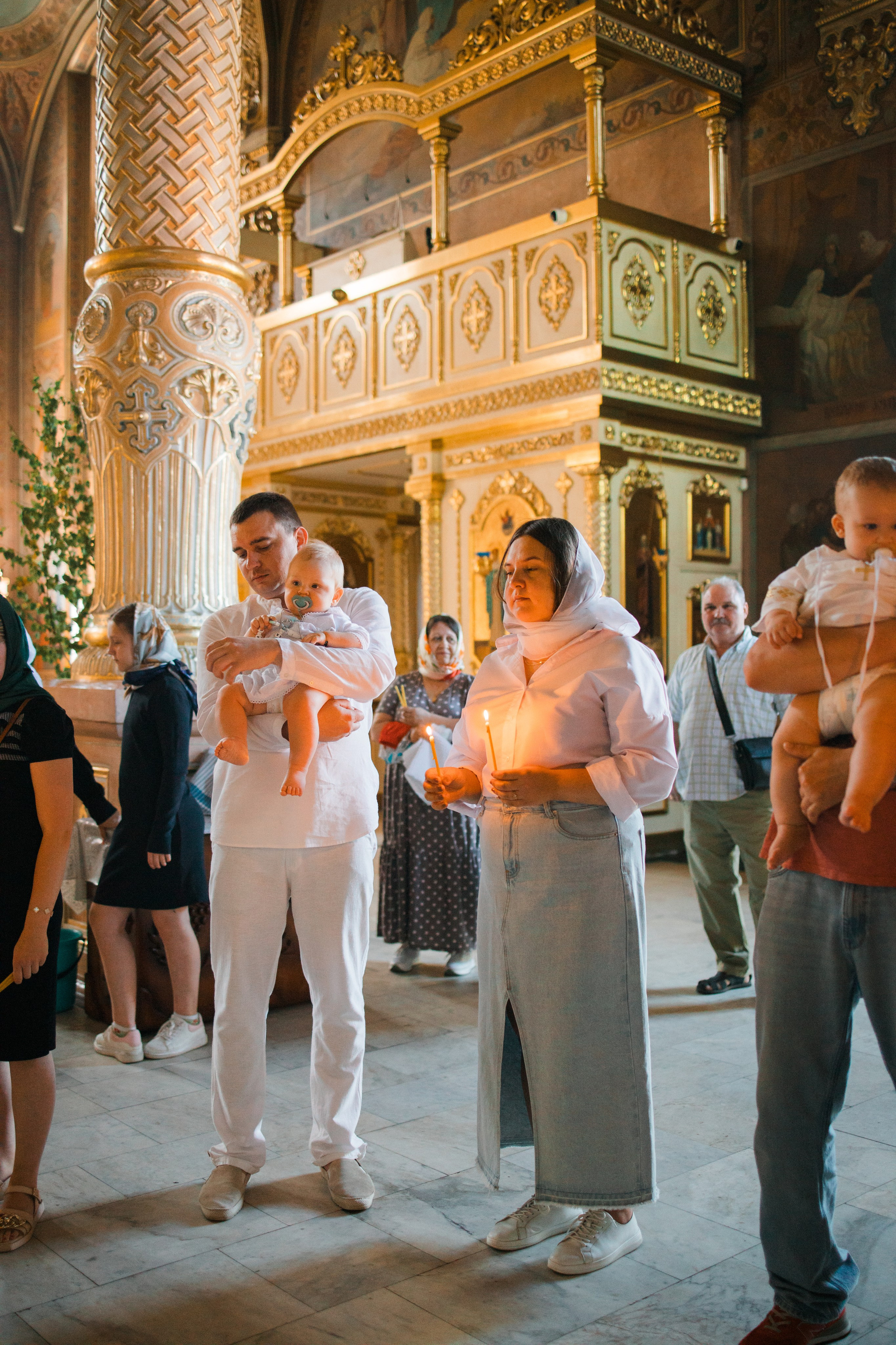 Фотосъемка крещения ребенка в Серпухове. Выпускные альбомы в Серпухове