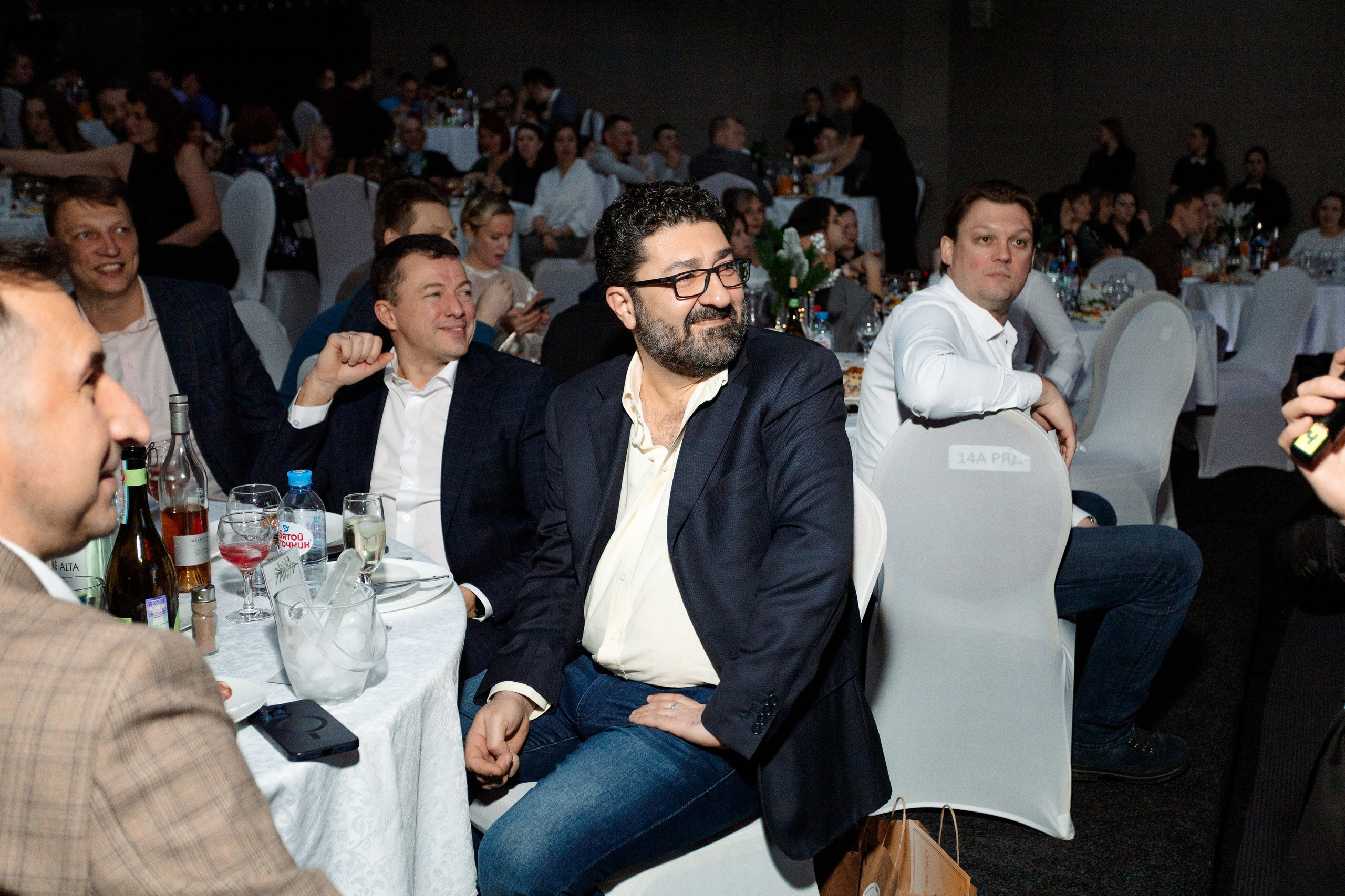 РЕПОРТАЖ: НОВЫЙ ГОД В ДК МЕТАЛЛУРГ. Профессиональный фотограф в Ижевске Леша Петров