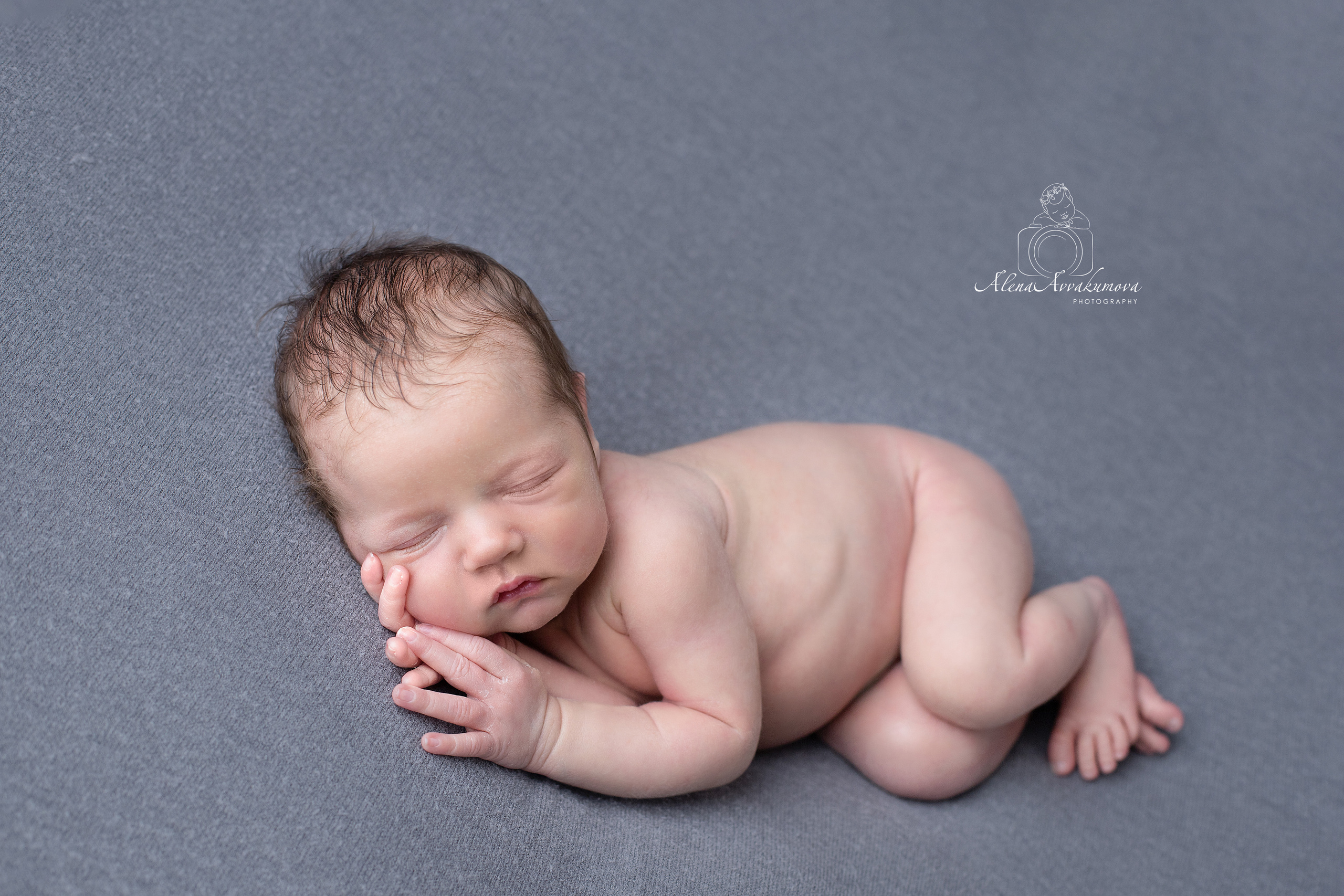 Фотограф новорожденных в Губкинском Алена Аввакумова