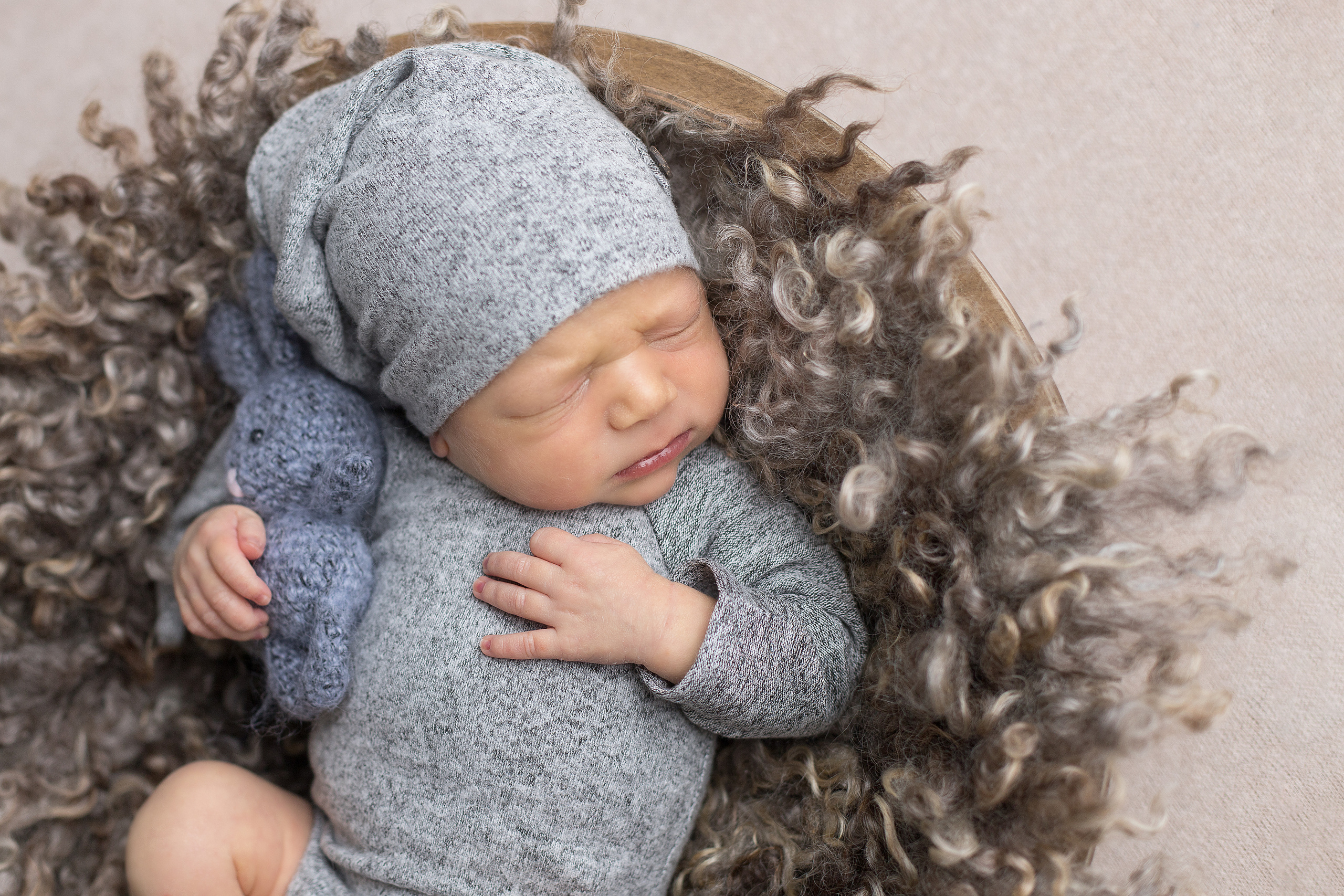 Новорожденные. Фотограф новорожденных в Губкинском Алена Аввакумова