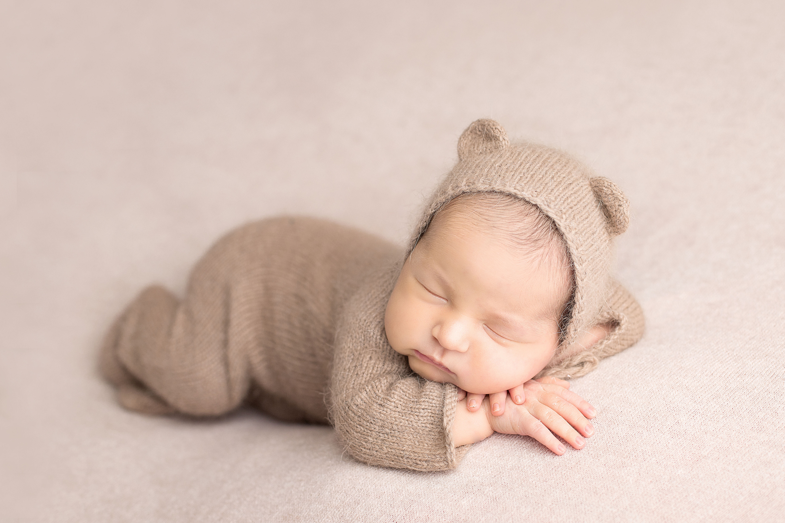 Новорожденные. Фотограф новорожденных в Губкинском Алена Аввакумова