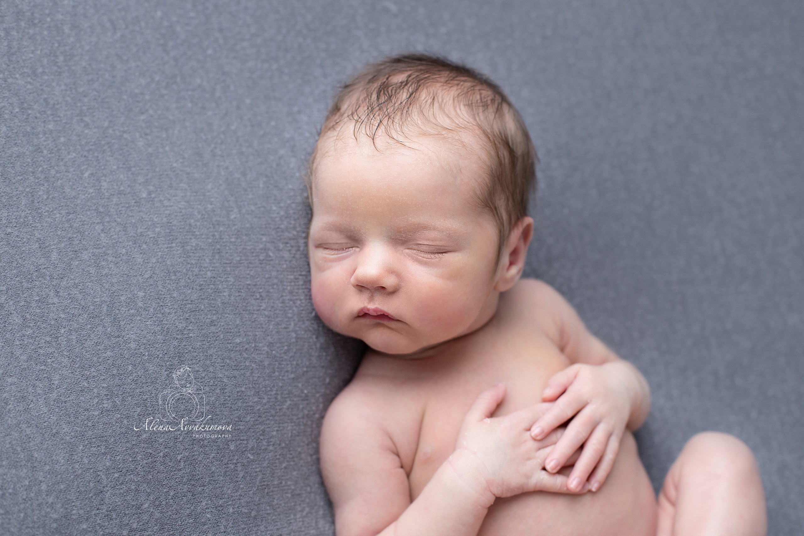 Фотограф новорожденных в Губкинском Алена Аввакумова