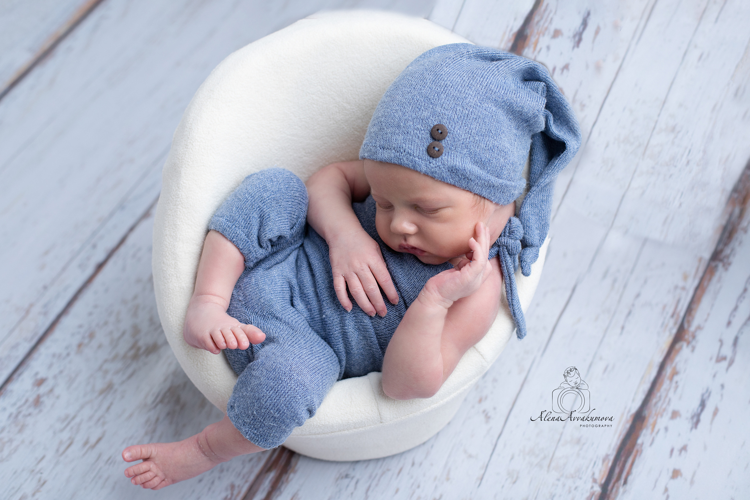Фотограф новорожденных в Губкинском Алена Аввакумова
