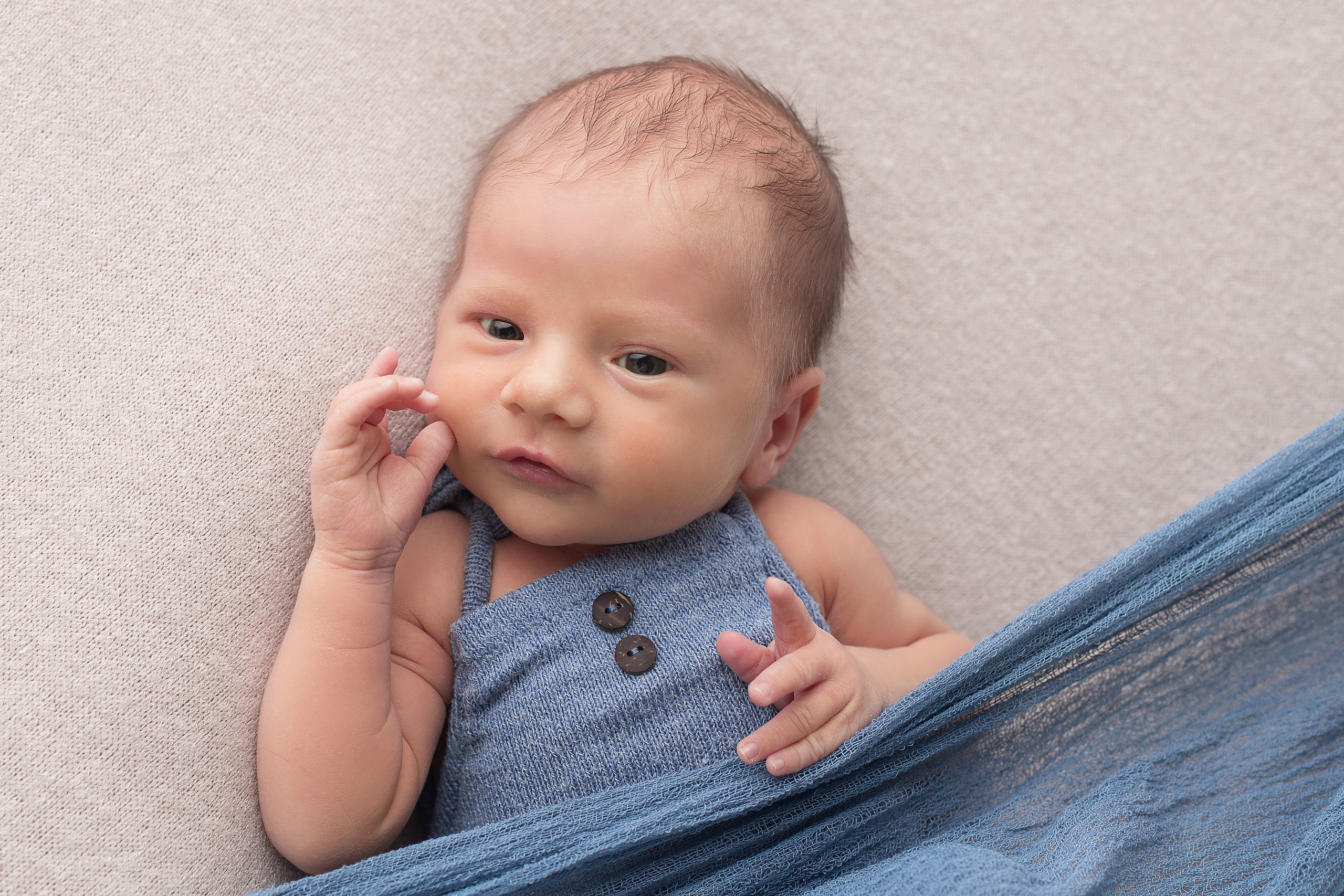 Новорожденные. Фотограф новорожденных в Губкинском Алена Аввакумова