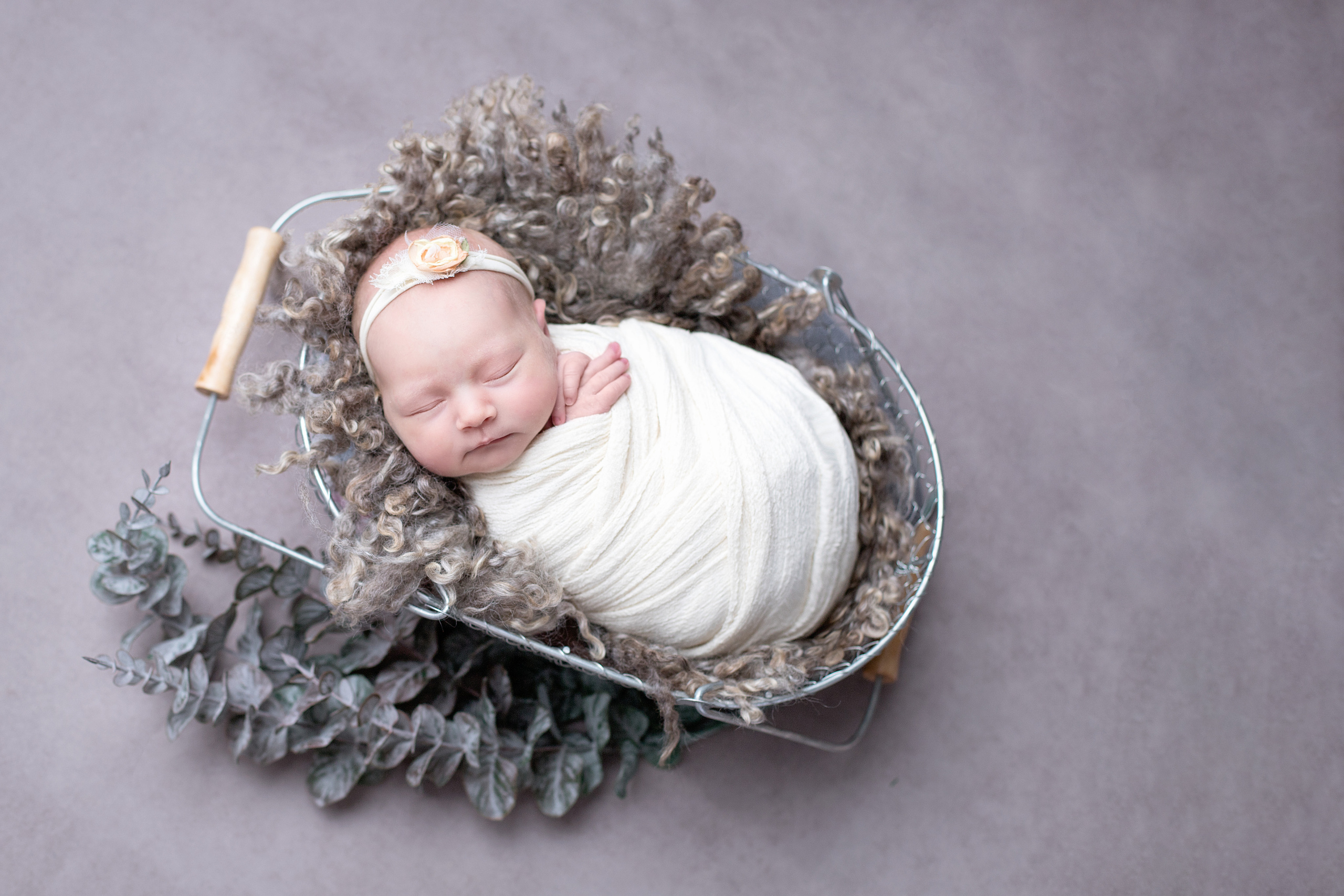 Фотограф новорожденных в Губкинском Алена Аввакумова