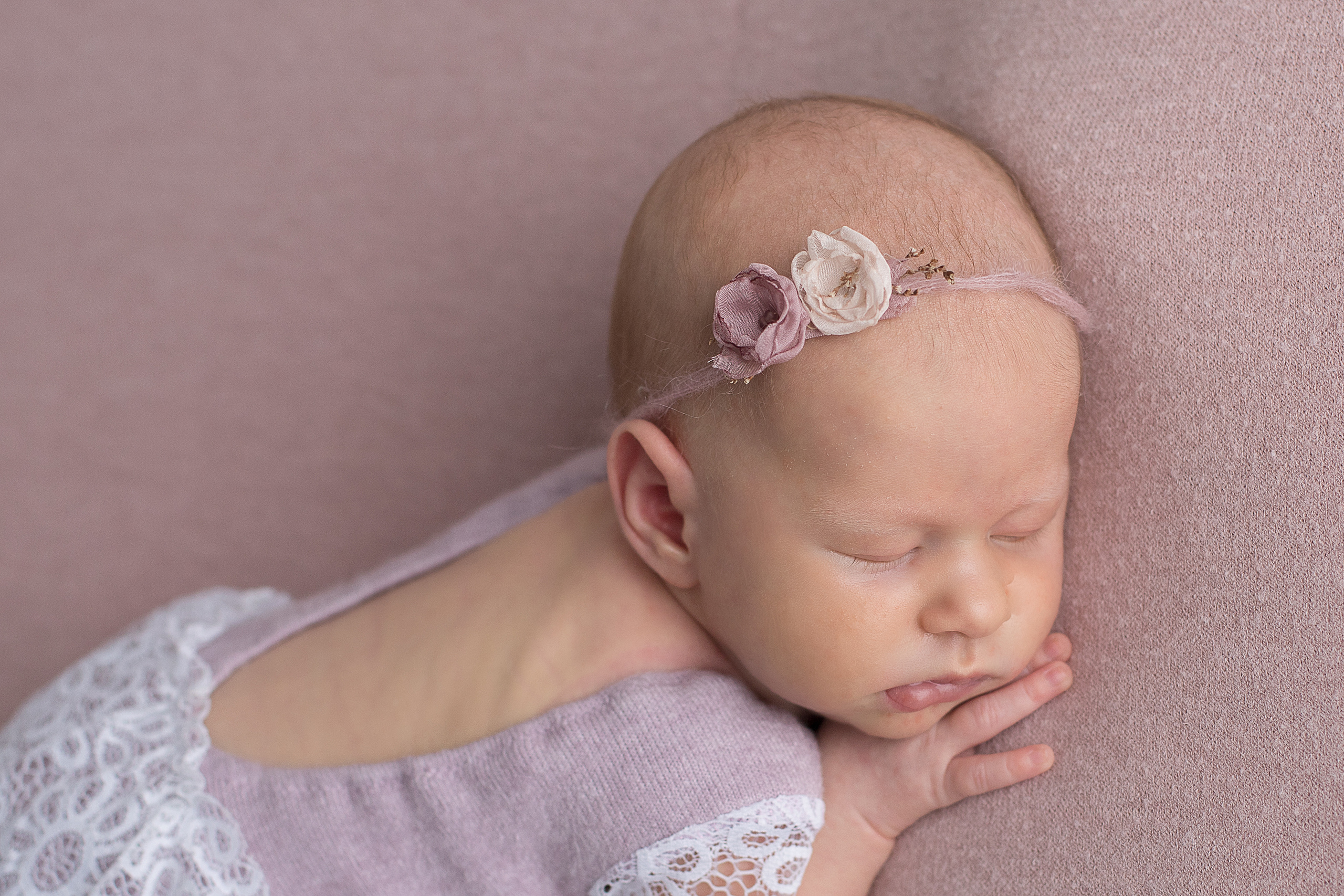 Новорожденные. Фотограф новорожденных в Губкинском Алена Аввакумова