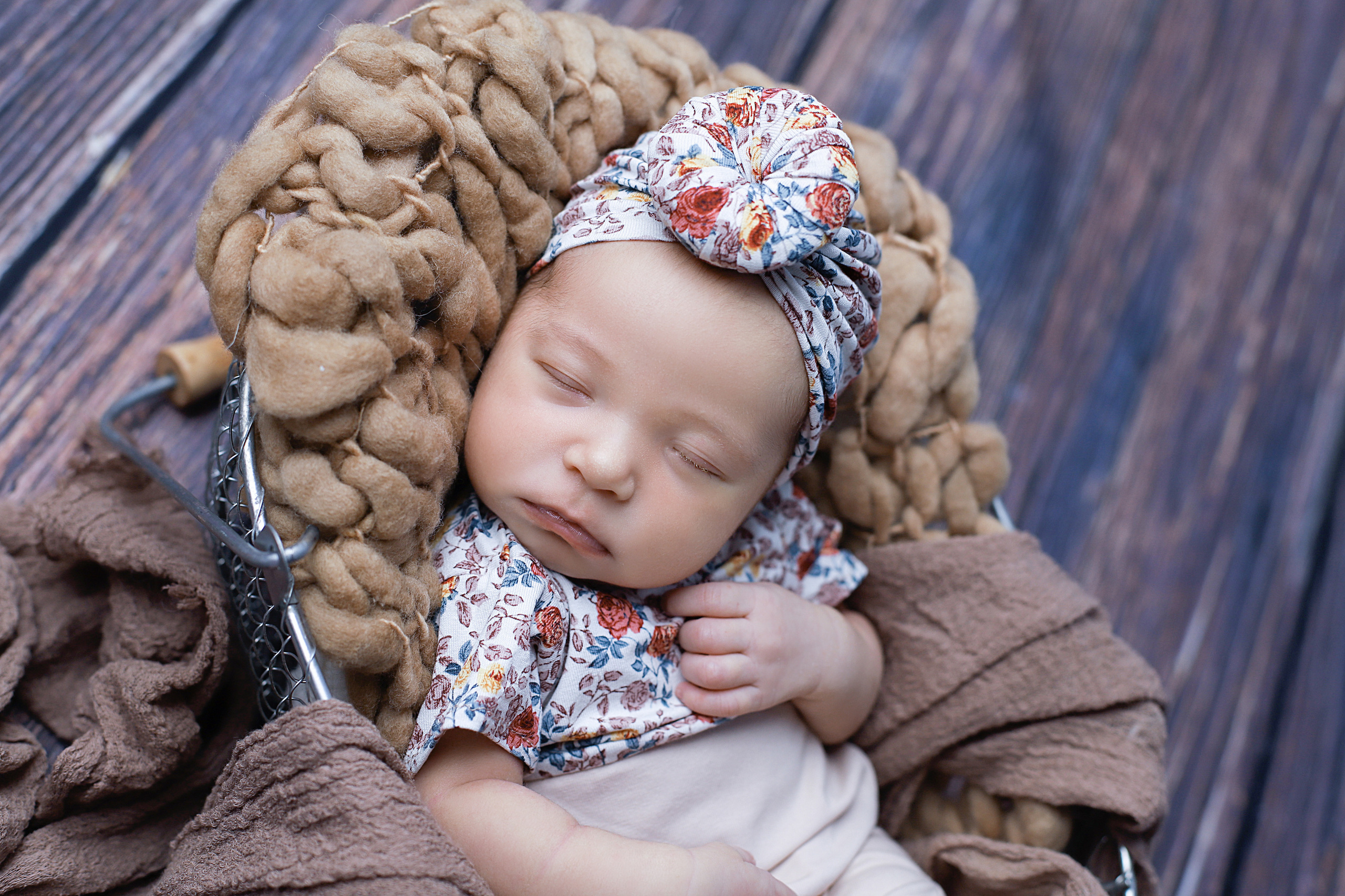 Фотограф новорожденных в Губкинском Алена Аввакумова