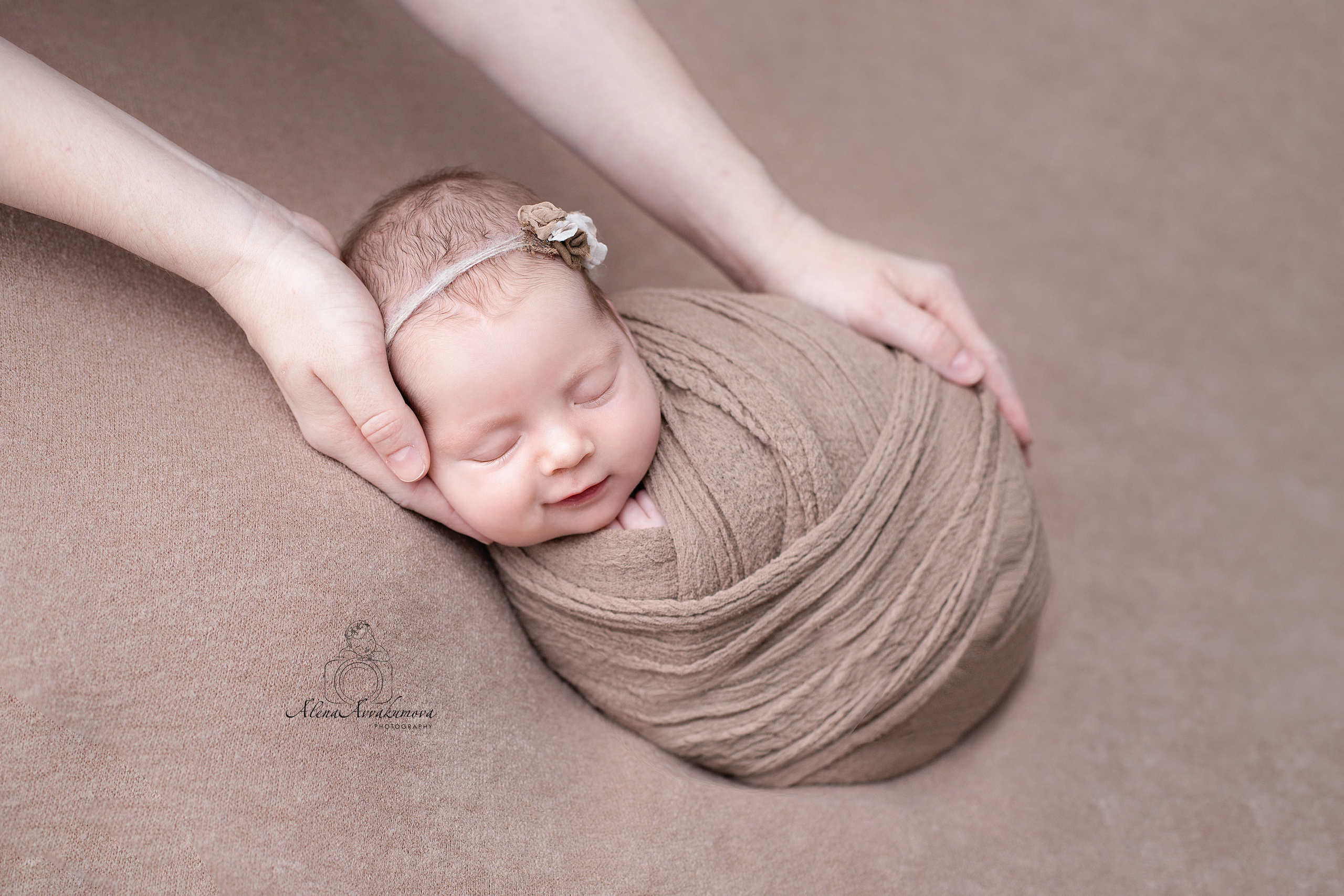 Новорожденные. Фотограф новорожденных в Губкинском Алена Аввакумова