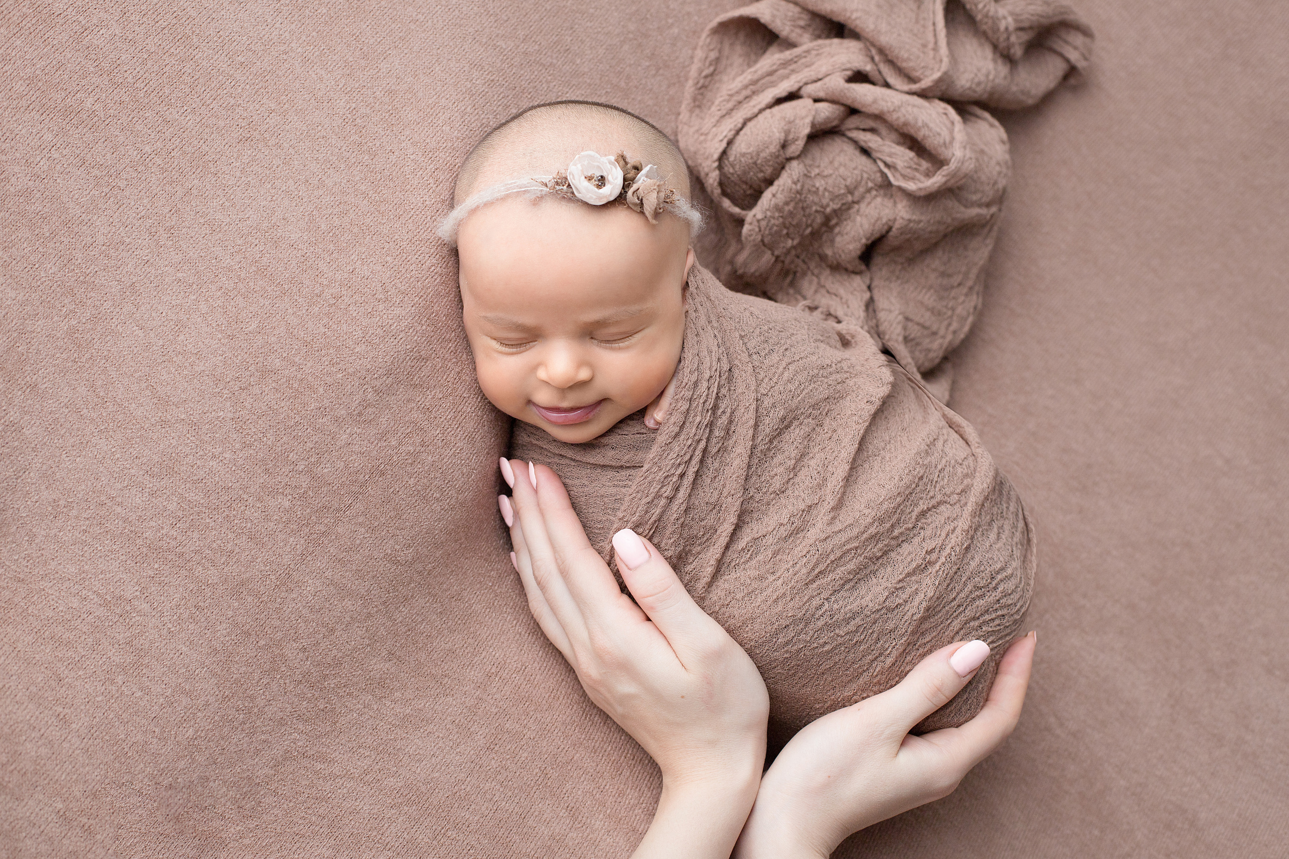 Новорожденные. Фотограф новорожденных в Губкинском Алена Аввакумова