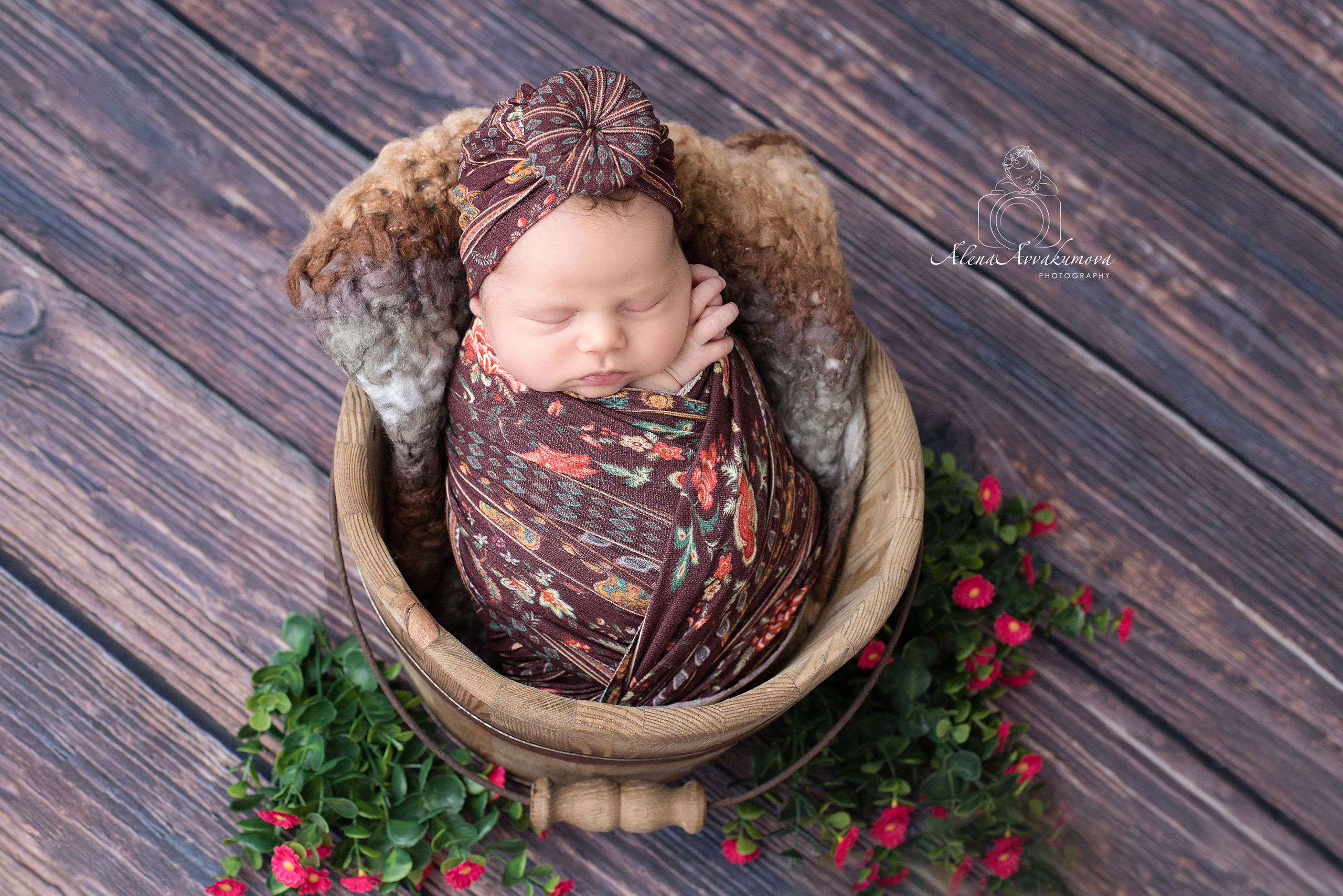 Фотограф новорожденных в Губкинском Алена Аввакумова