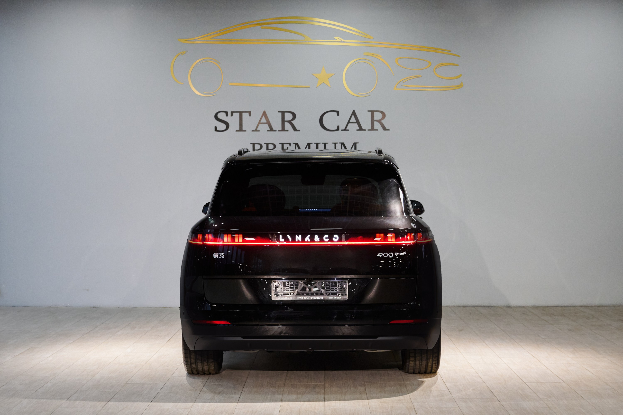 Автосалон Star Car. Автомобильный и интерьерный фотограф в Минске Александр Тагаев