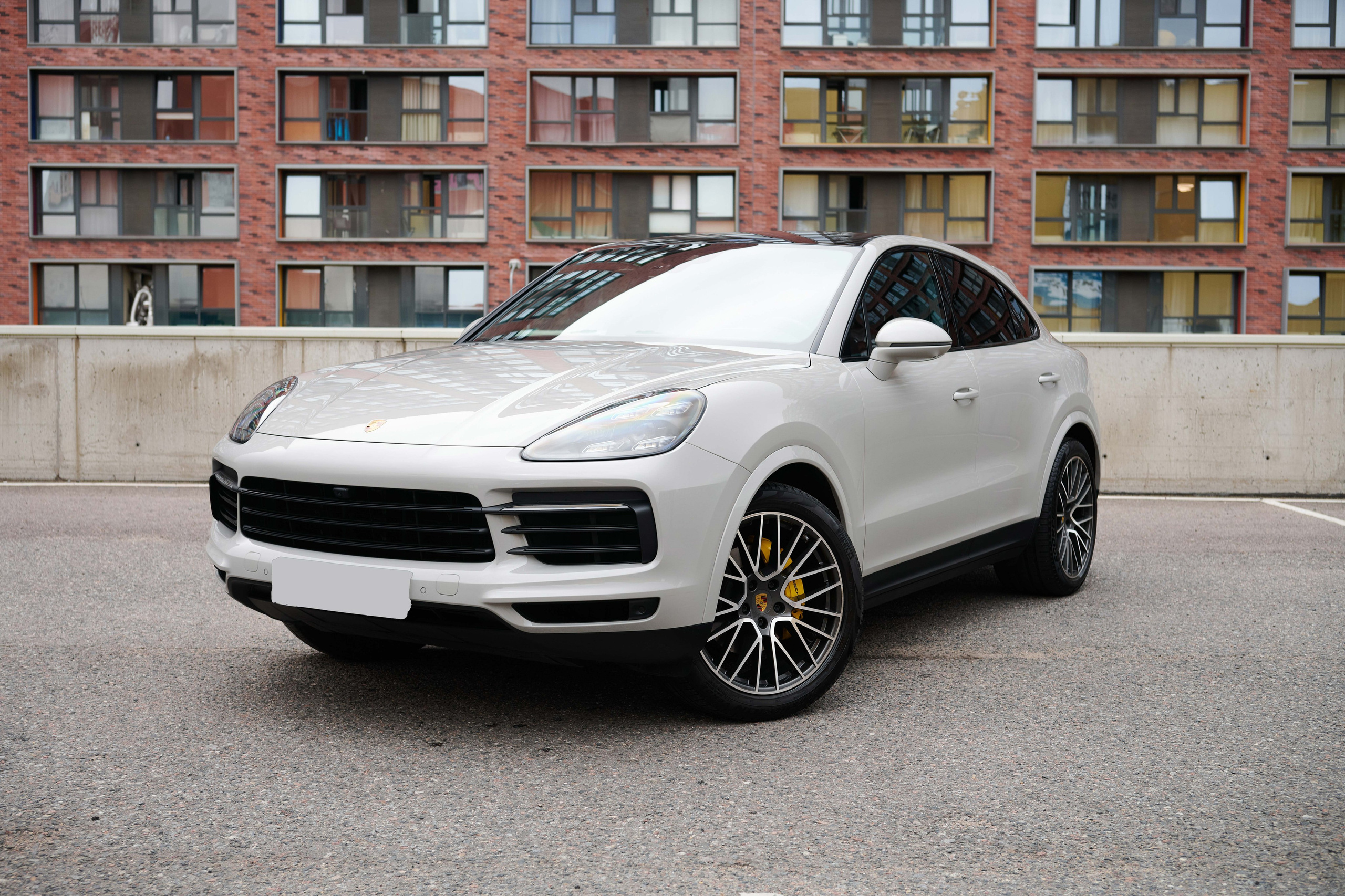 Porsche Cayenne. Автомобильный и интерьерный фотограф в Минске Александр Тагаев