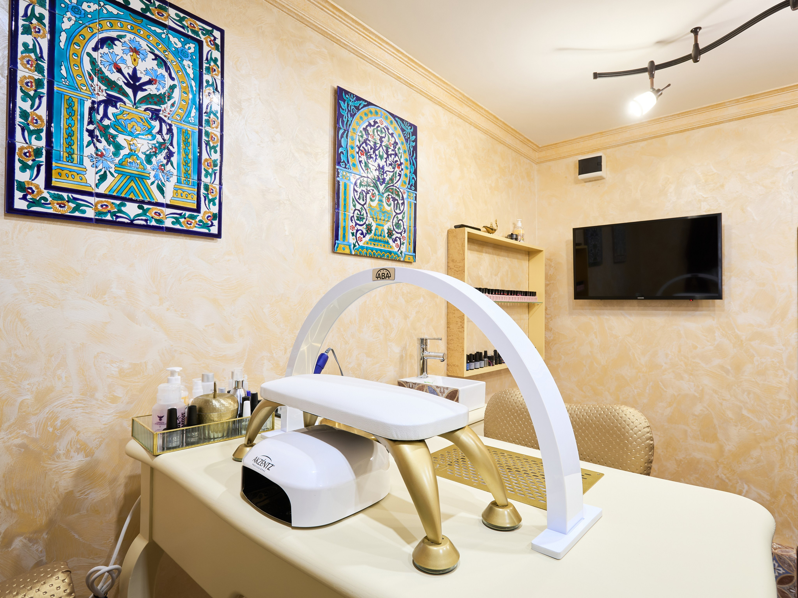 Салон красоты (Эмира). Автомобильный и интерьерный фотограф в Минске Александр Тагаев