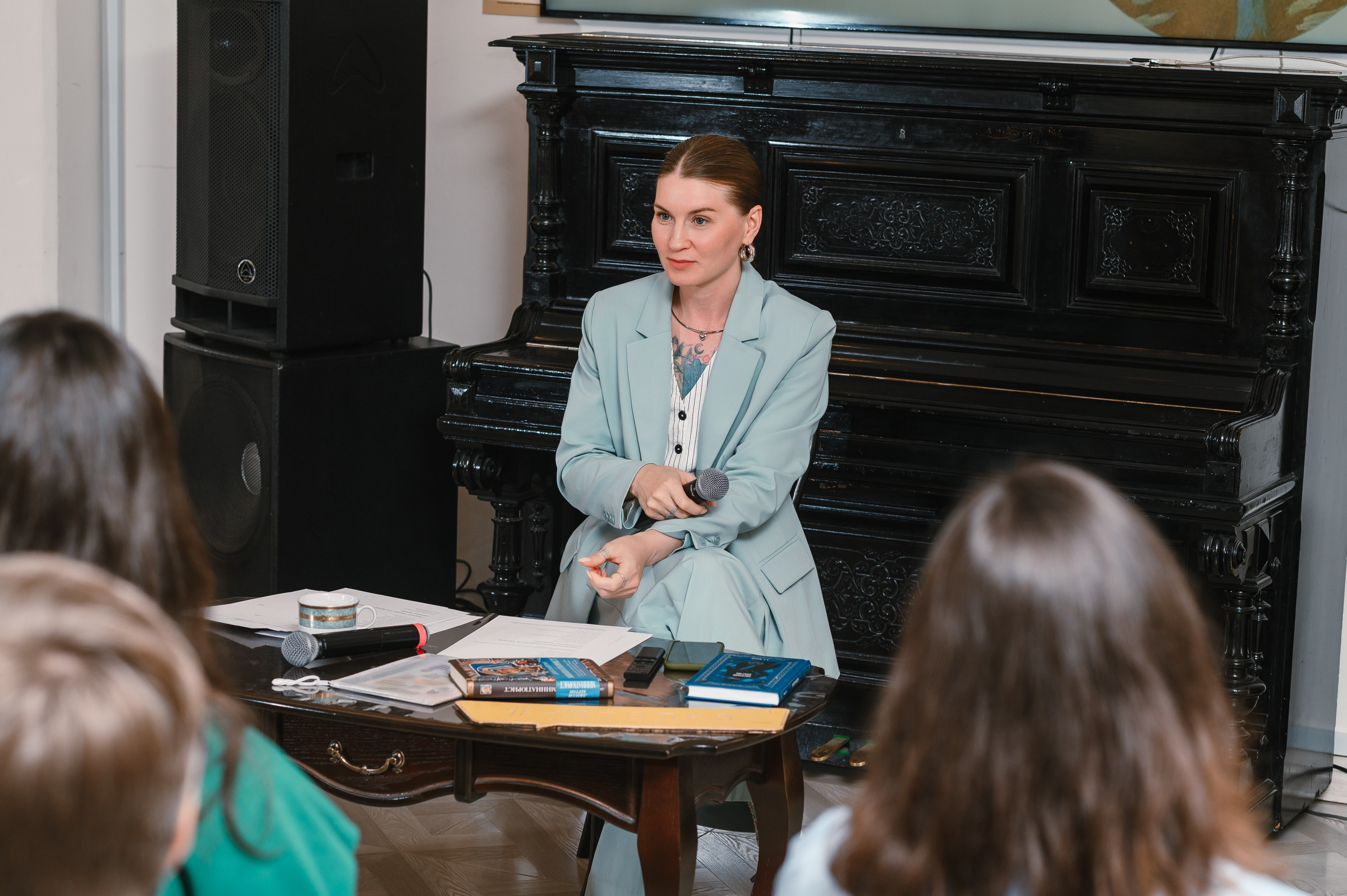 «Евгений Онегин»: лекция в особняке. Wedding and family photographer USA