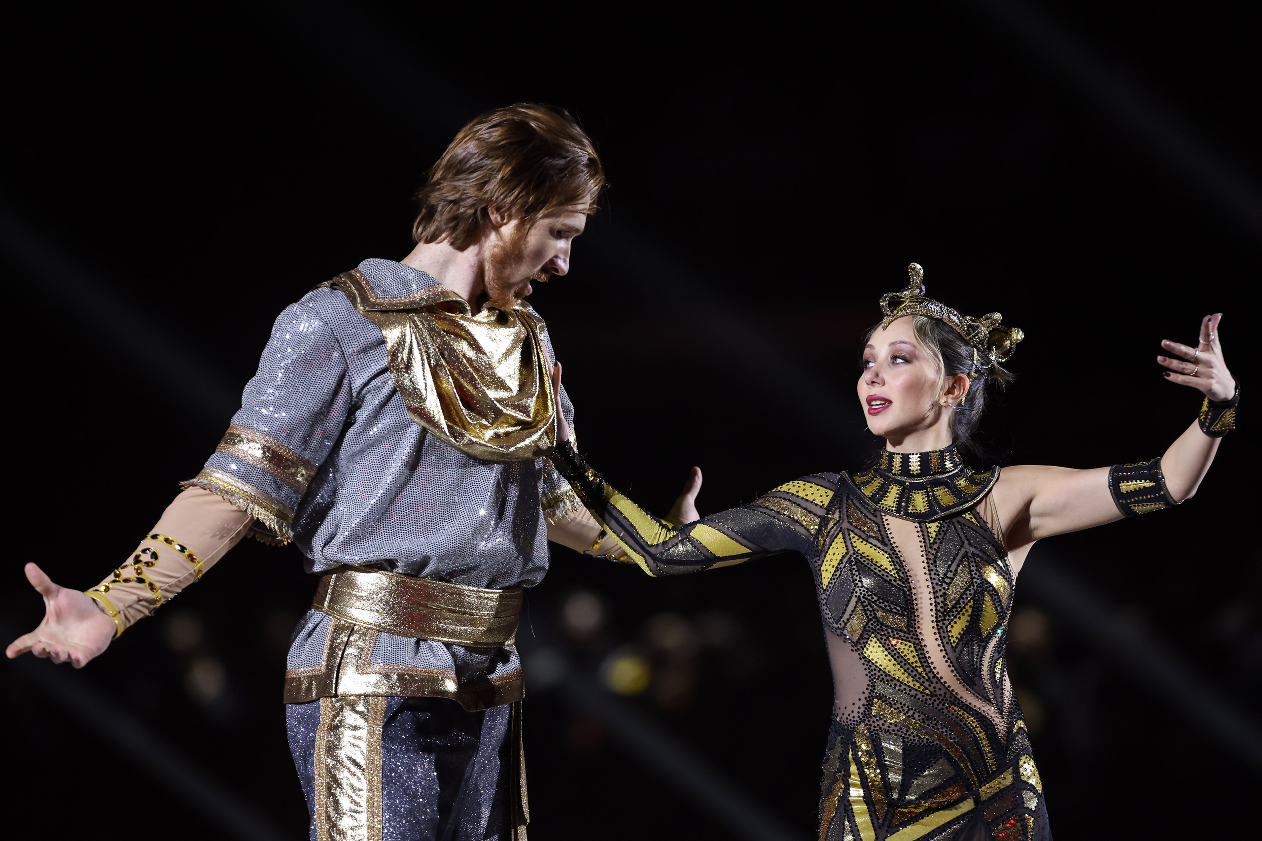 «История любви Шахеризады» шоу на льду 03.01.2024. Спортивный и репортажный фотограф Антон Тереханов