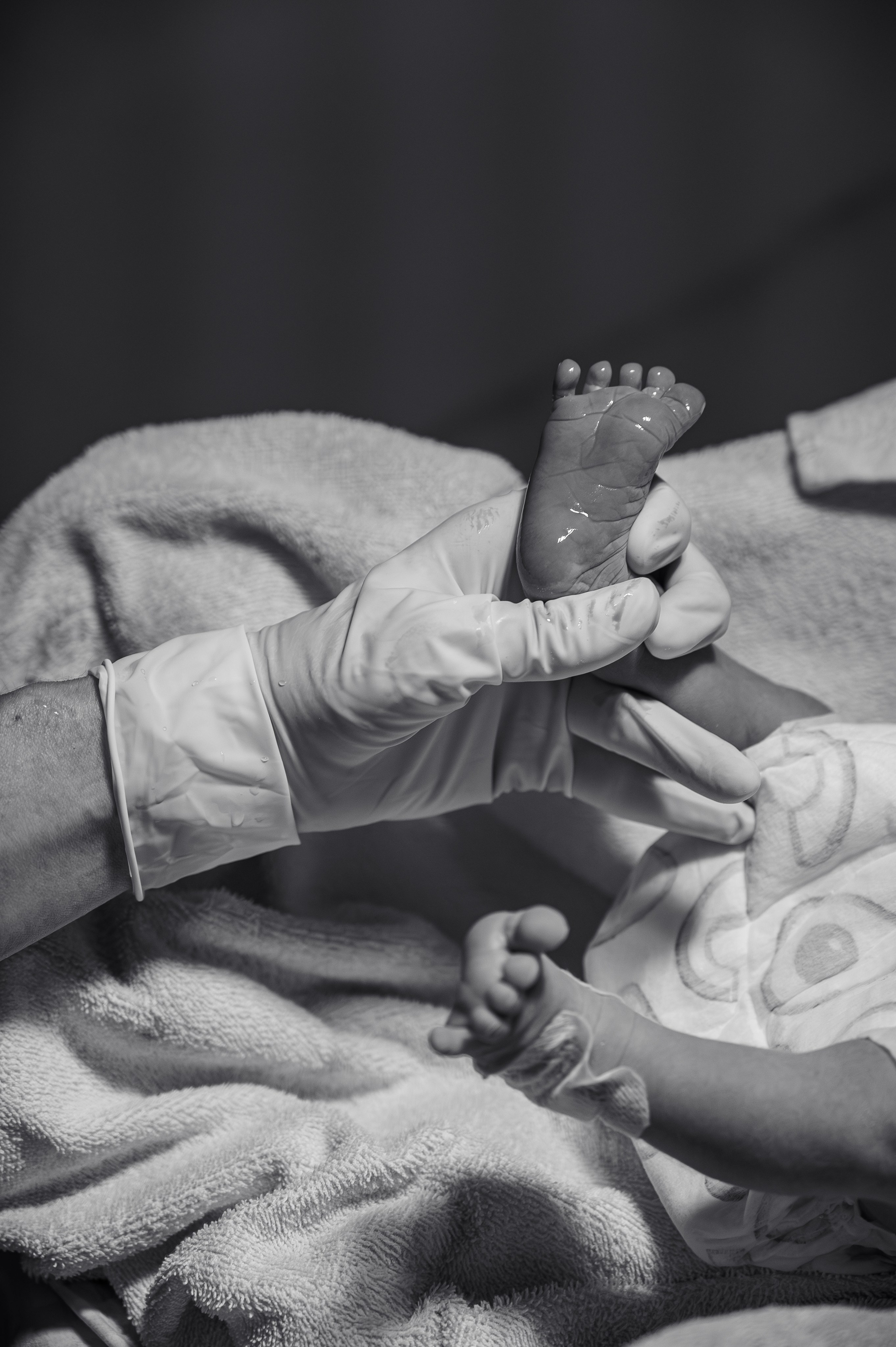 Михаил и Иван родились. Фотограф на роды СПБ Юлия Герасимова