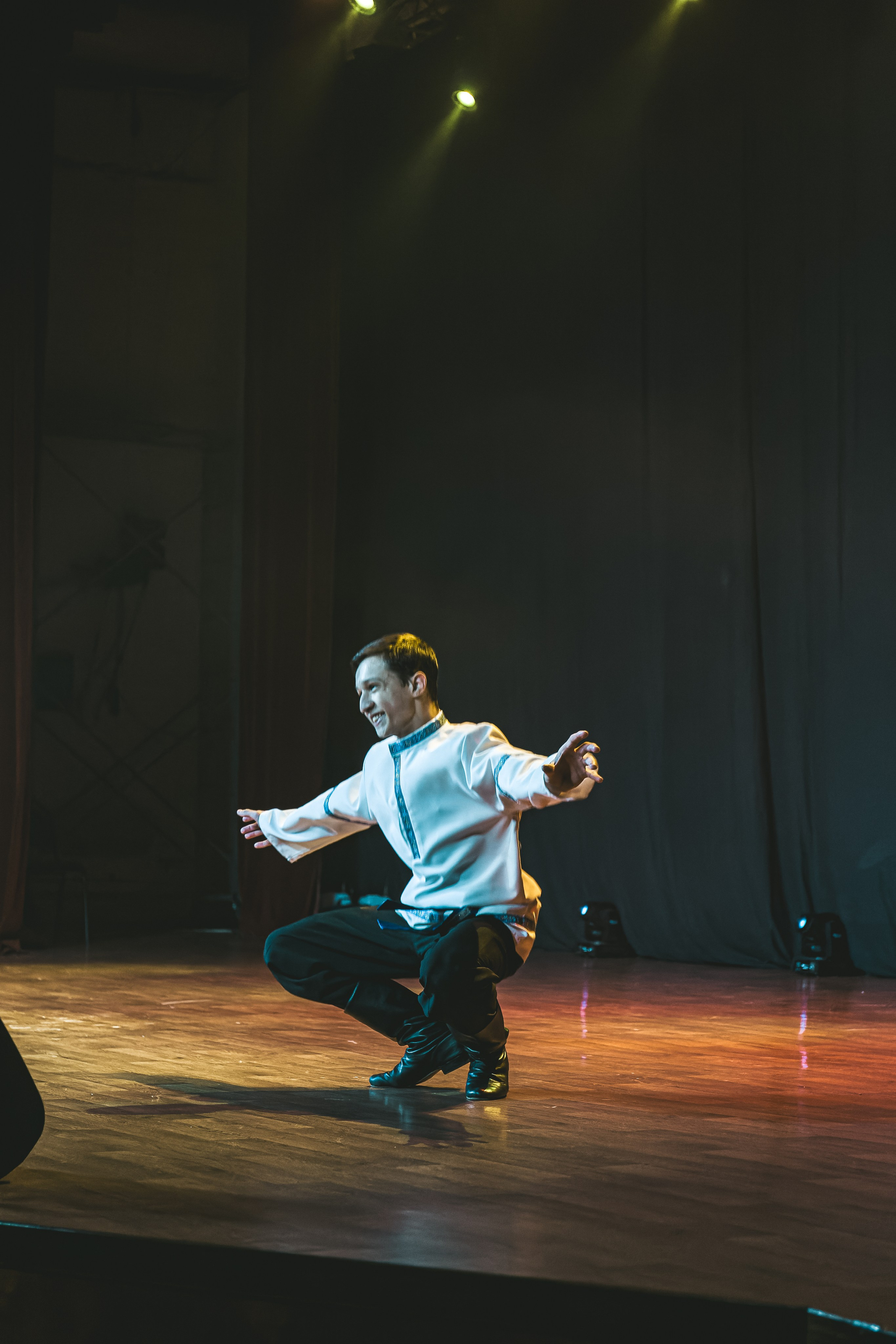 СмолГУ — Зеленое Яблоко — 2023. Танец. KiPPER Gallery — Фотограф