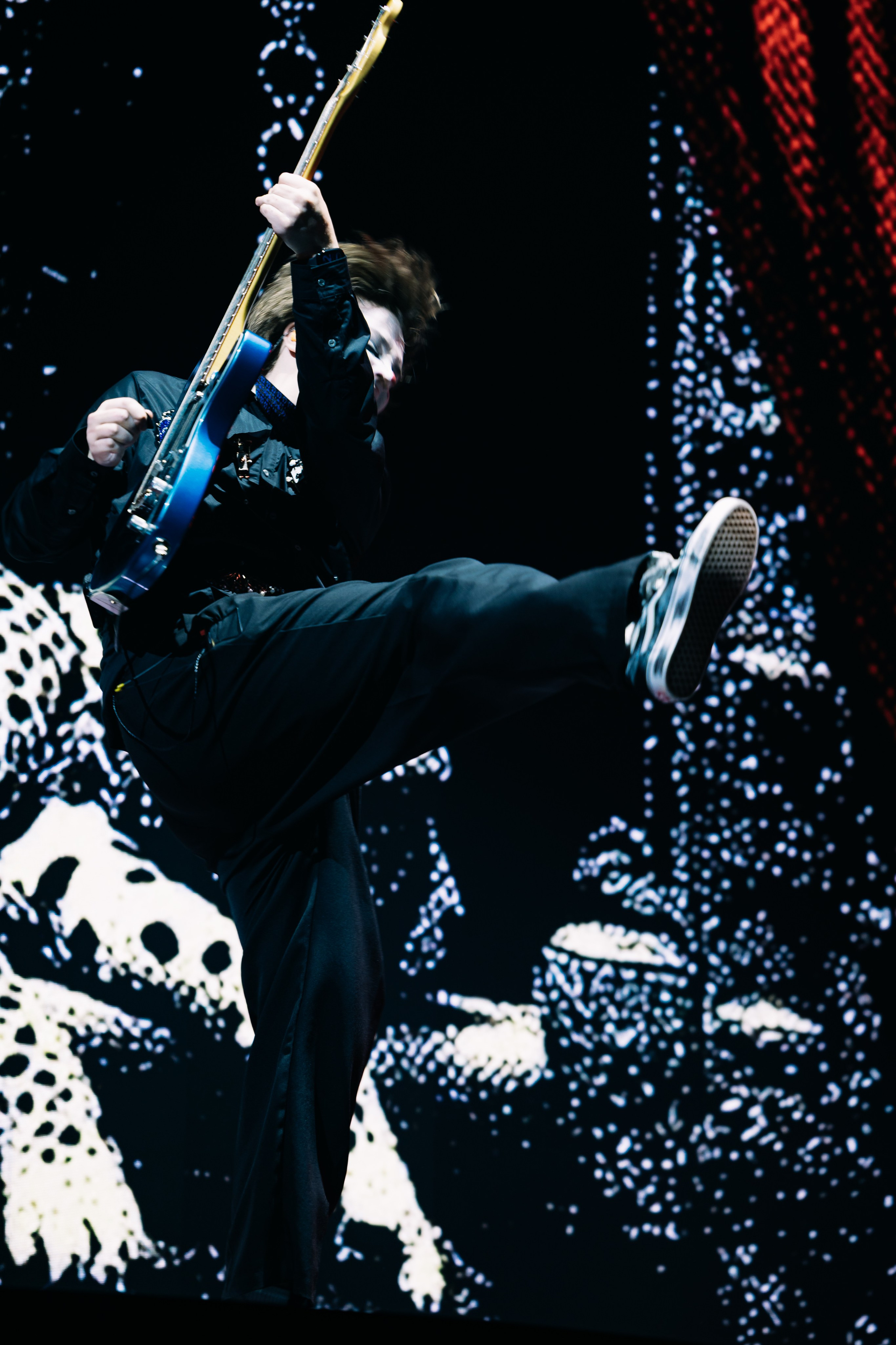 ВАНЯ ДМИТРИЕНКО В МЕГАСПОРТЕ 07.11.25. Концертный и репортажный фотограф в Москве и Санкт-Петербурге Мария