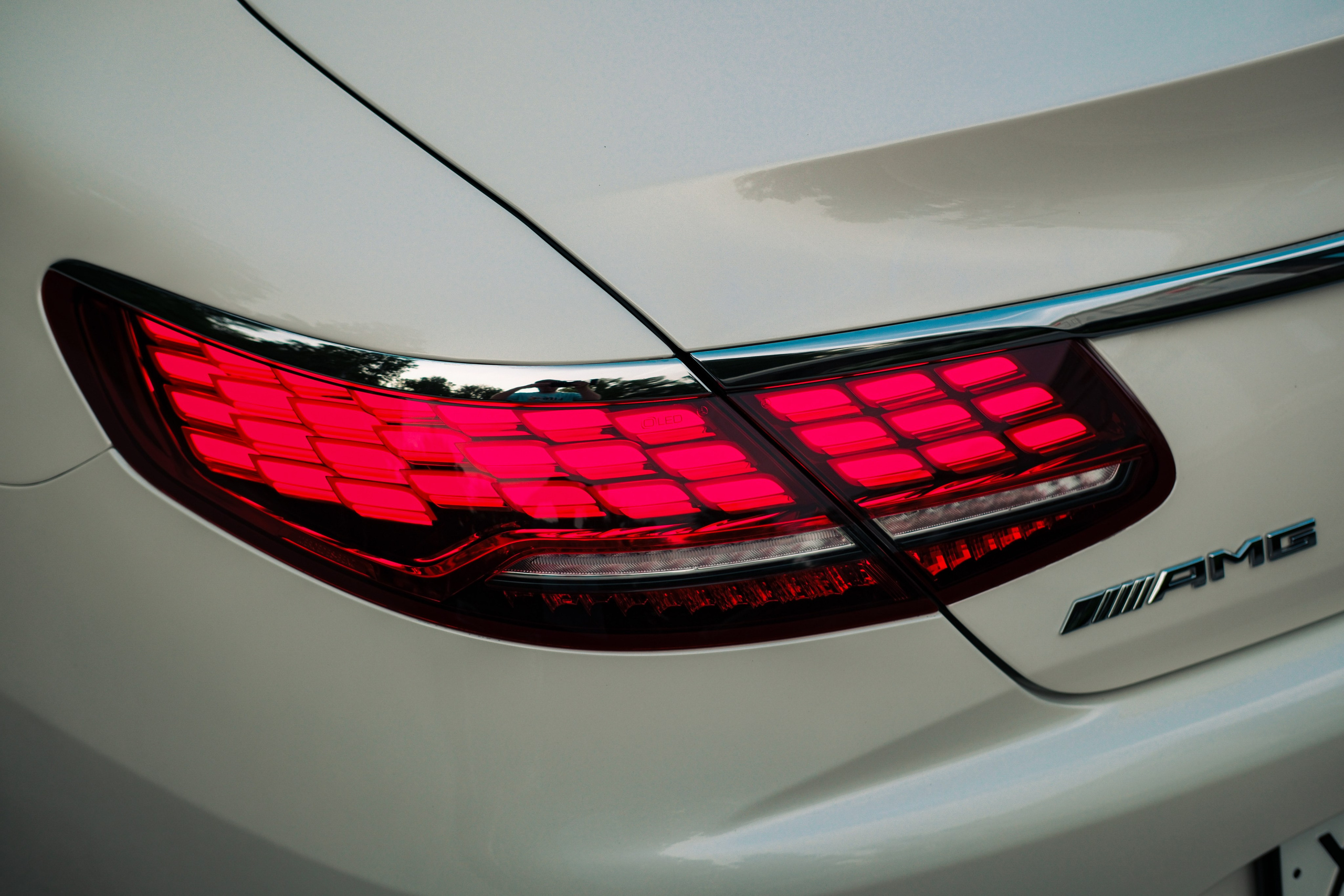 Профессиональная фотосессия Mercedes Benz S63 AMG Coupe в&nbsp;Новосибирске. Автомобильный фотограф Чанчин Владимир: детальные снимки кузова, интерьера и&nbsp;динамики. Съемка автомобиля для продажи