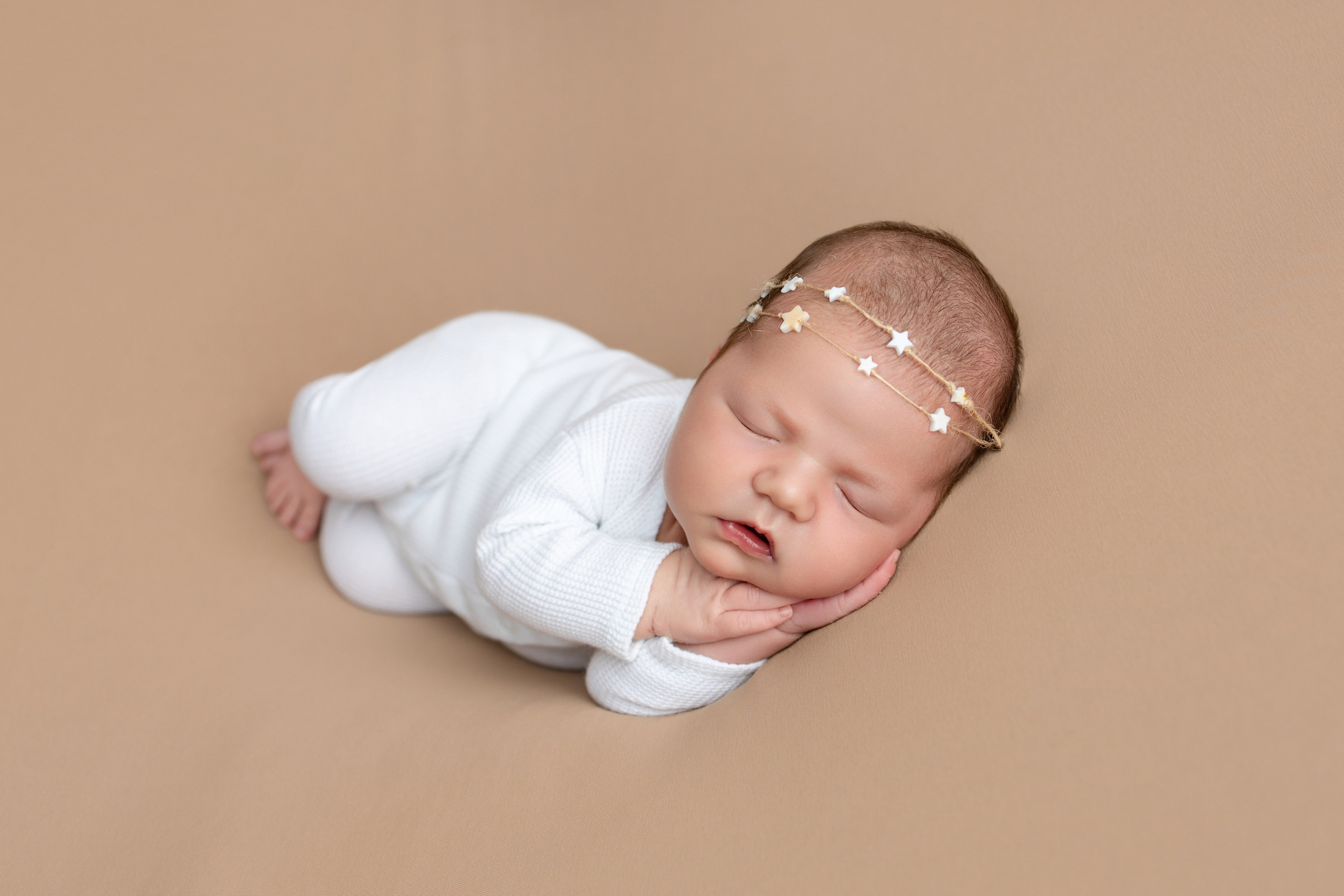 Арина 6 дней. Фотограф новорождённых Newborn Москва