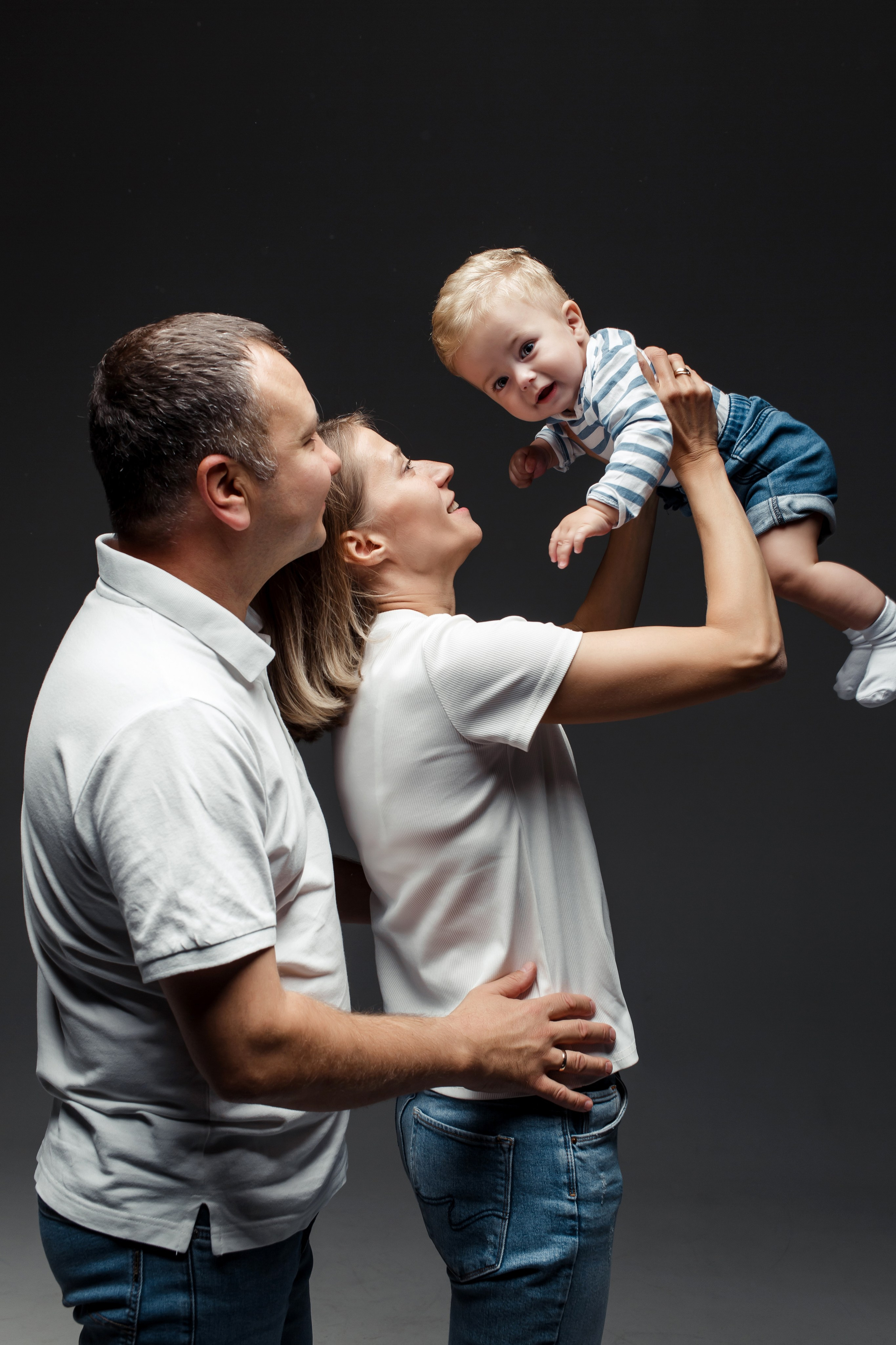 Ирина и Павел семейная фотосессия. Женский фотограф в Оренбурге Ирина Заводчикова