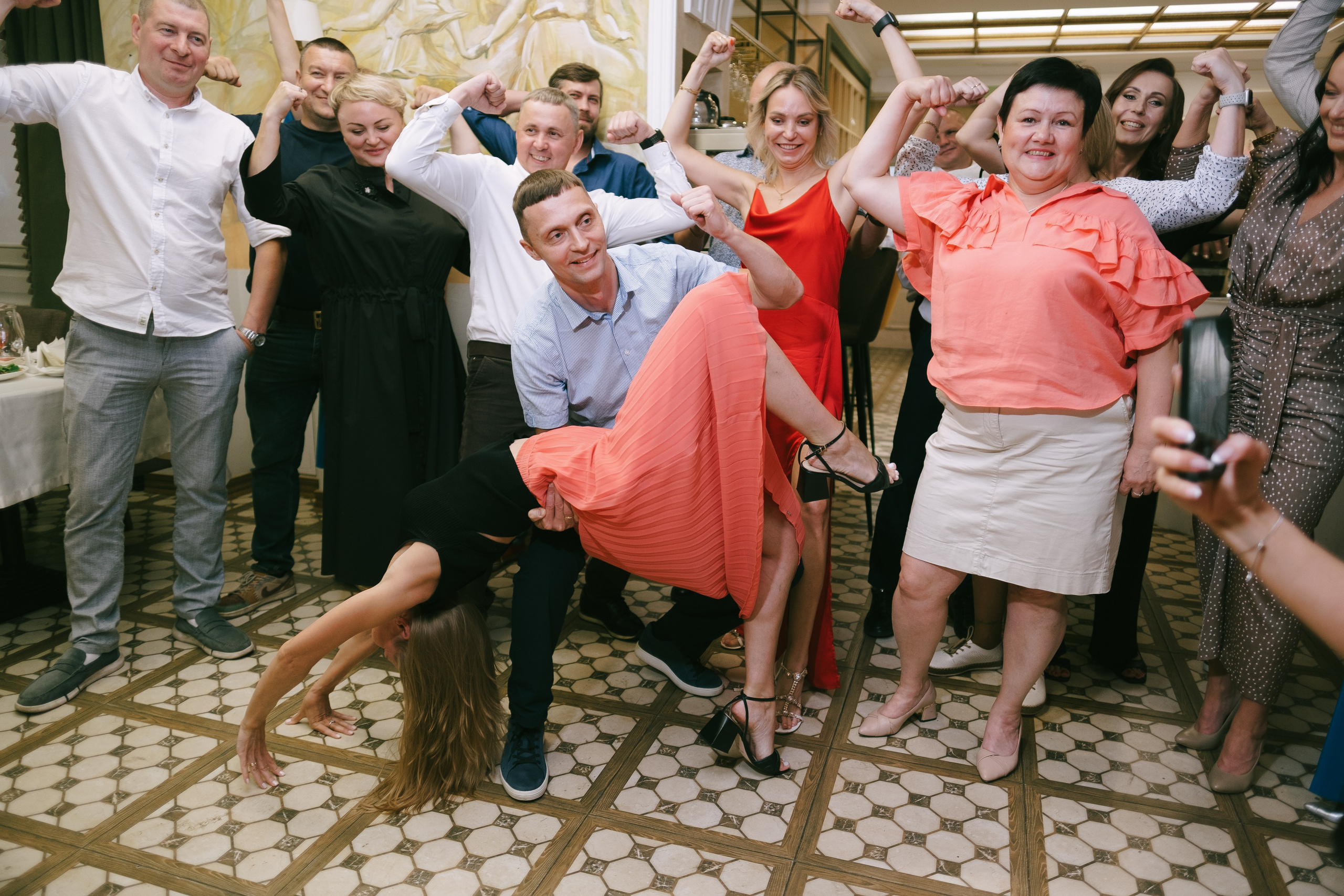 Выпускной школа 33. Свадебный и репортажной фотограф Денис Ожигин в Краснодаре и Краснодарском крае