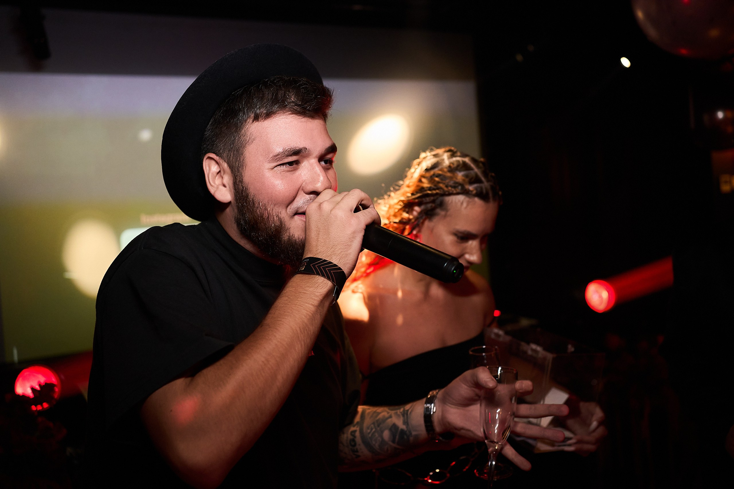 Black silk. Главная