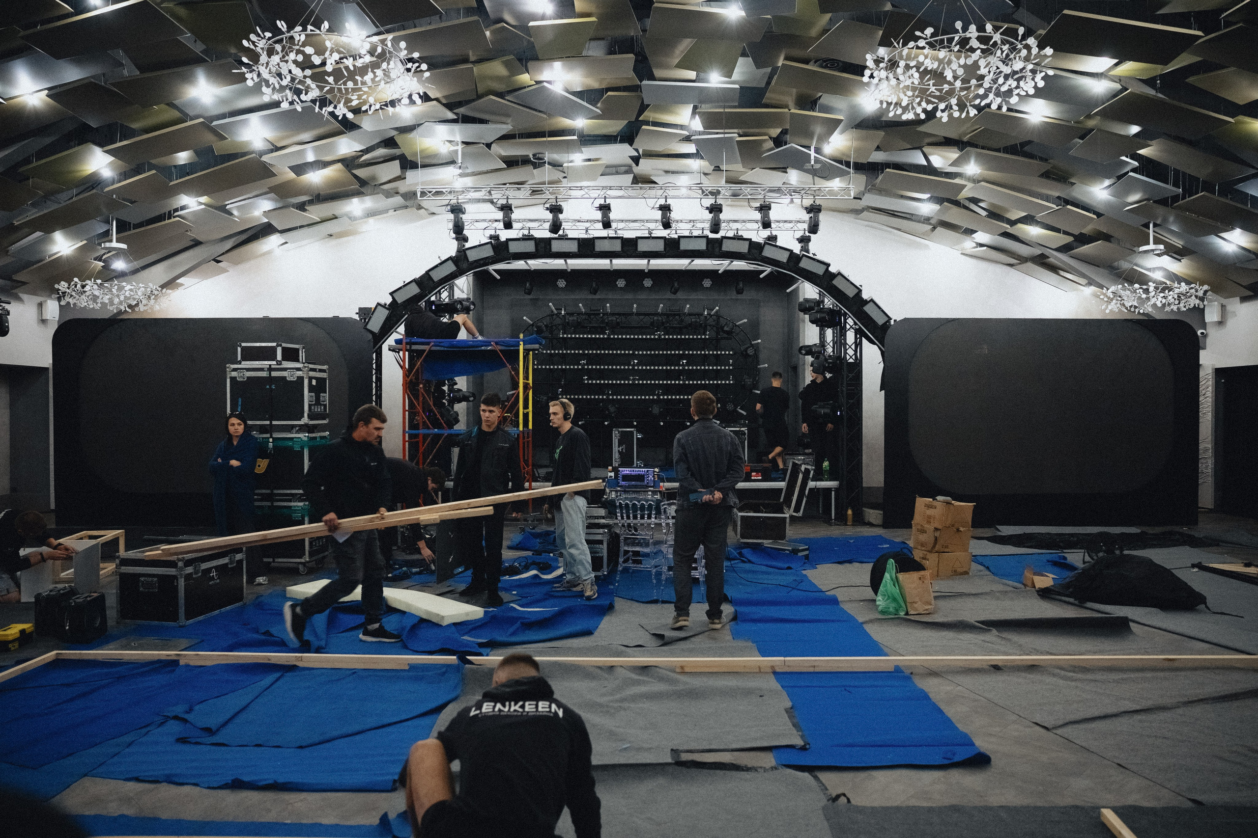 Бэки монтаж