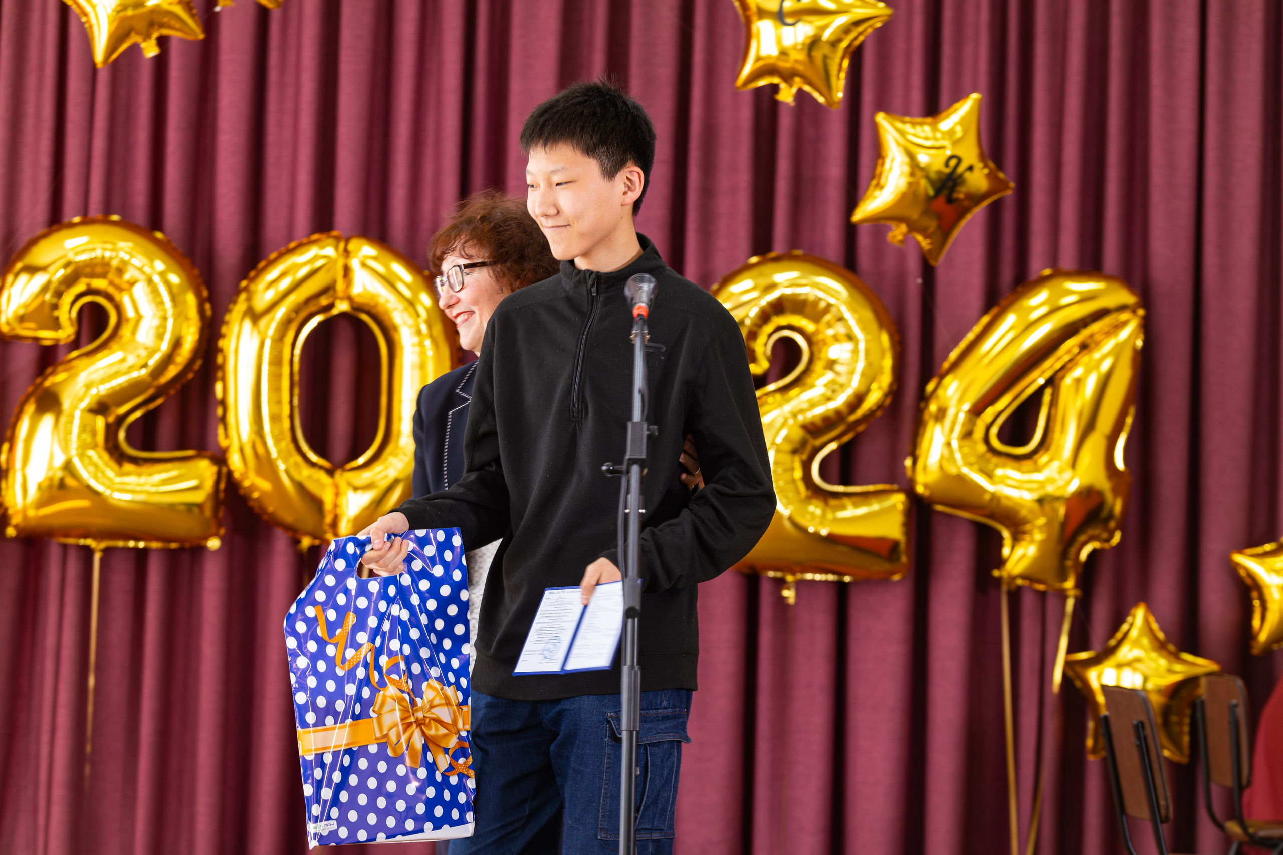 Выпускной музыкальная школа № 8. Фотограф Александр Поздняков  Новосибирск