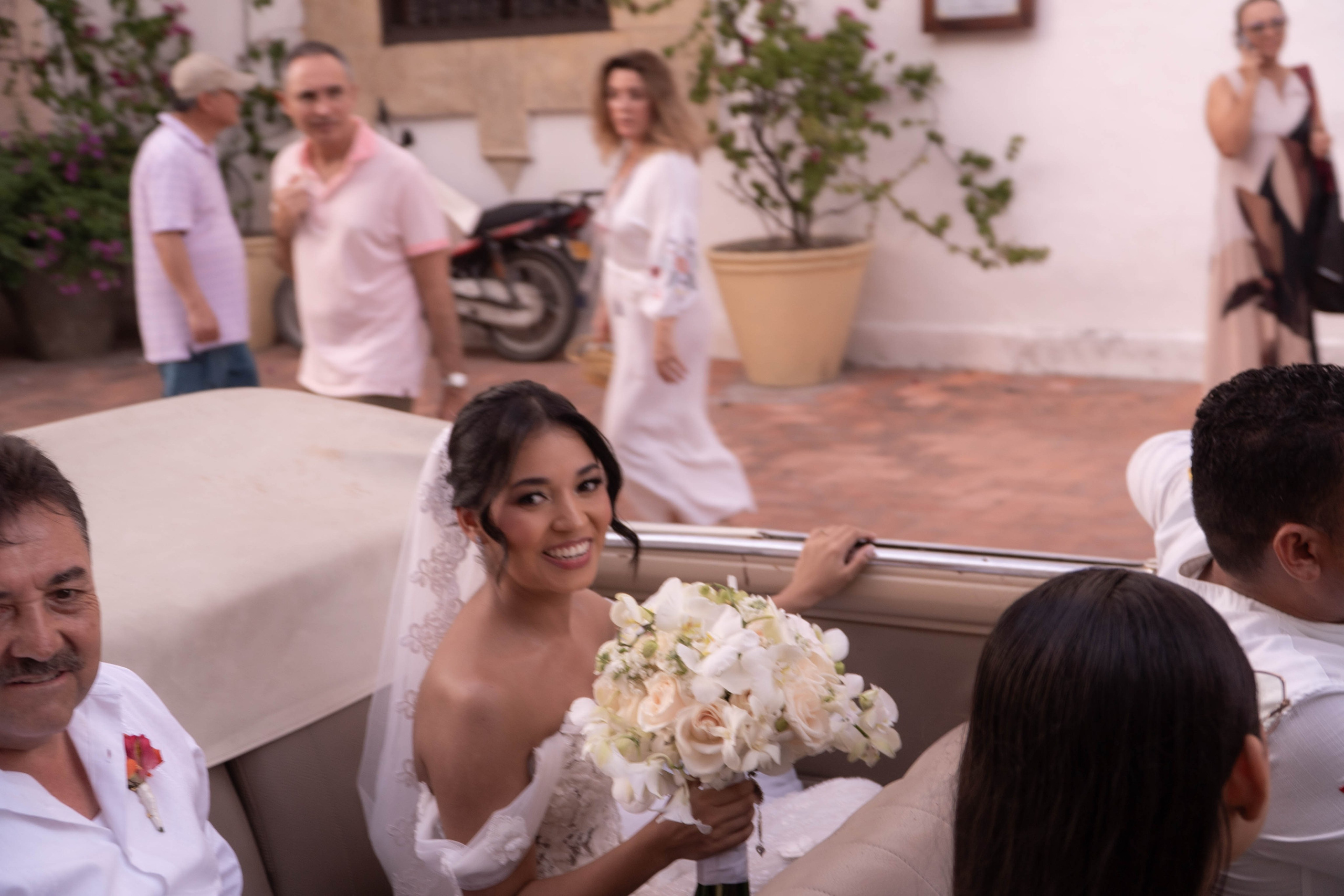 Catalina and Romain. Wedding Photographer in Barcelona and Medellin