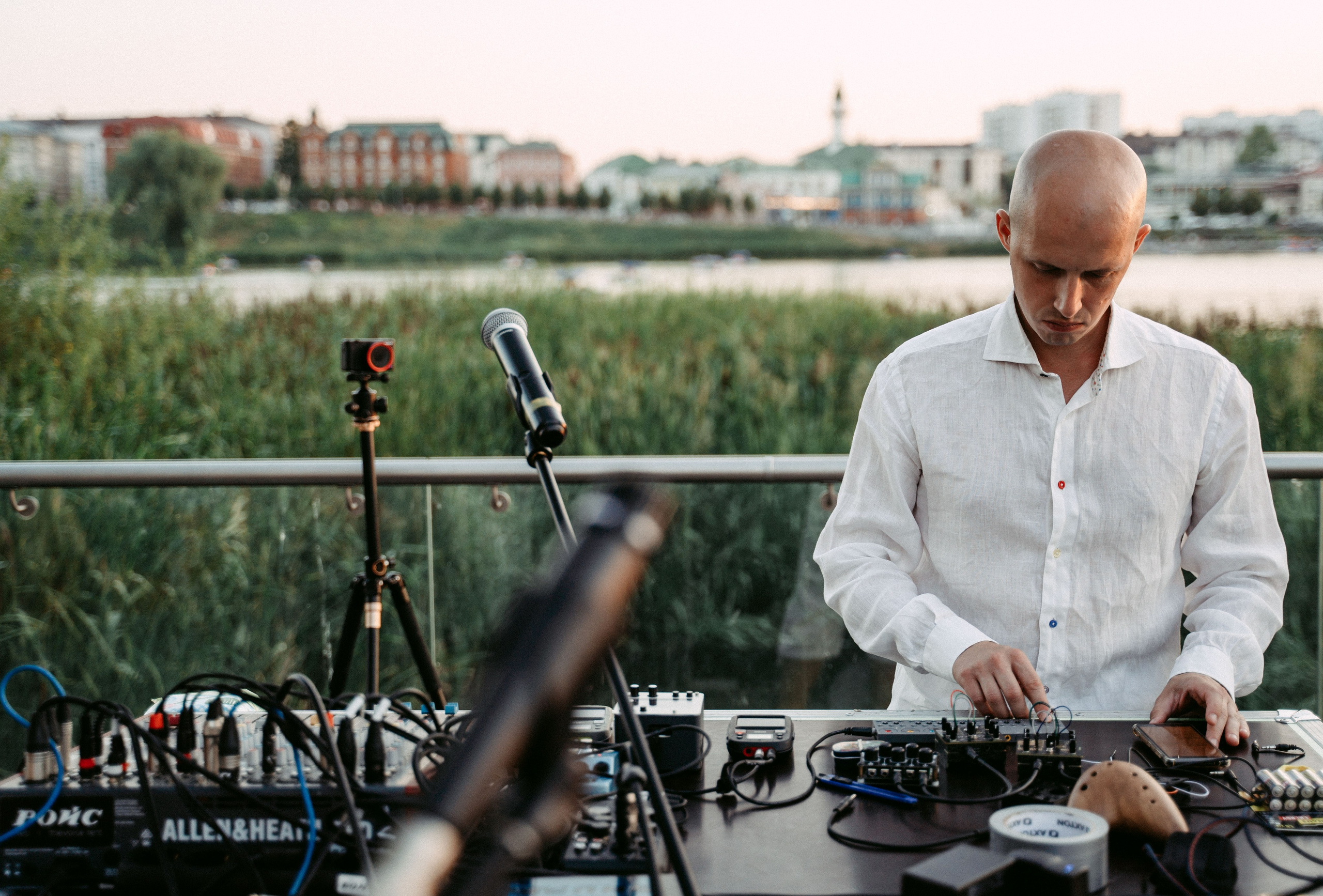 Вечер электронной музыки на Озере Кабан / 2023. Саша Копылов, фотограф в Казани