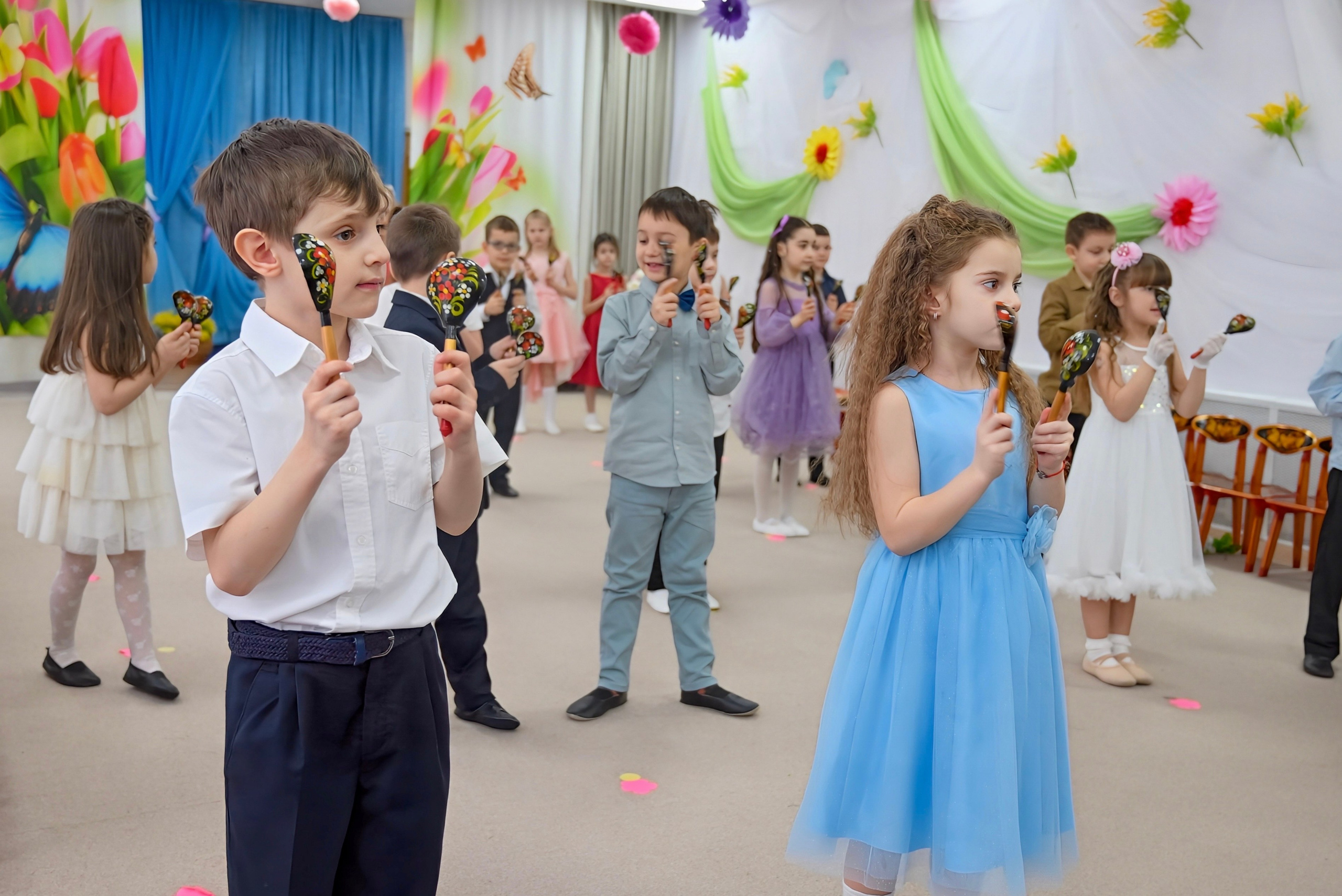 Праздник в группе Цветик семицветик. Семейный и детский фотограф Москва