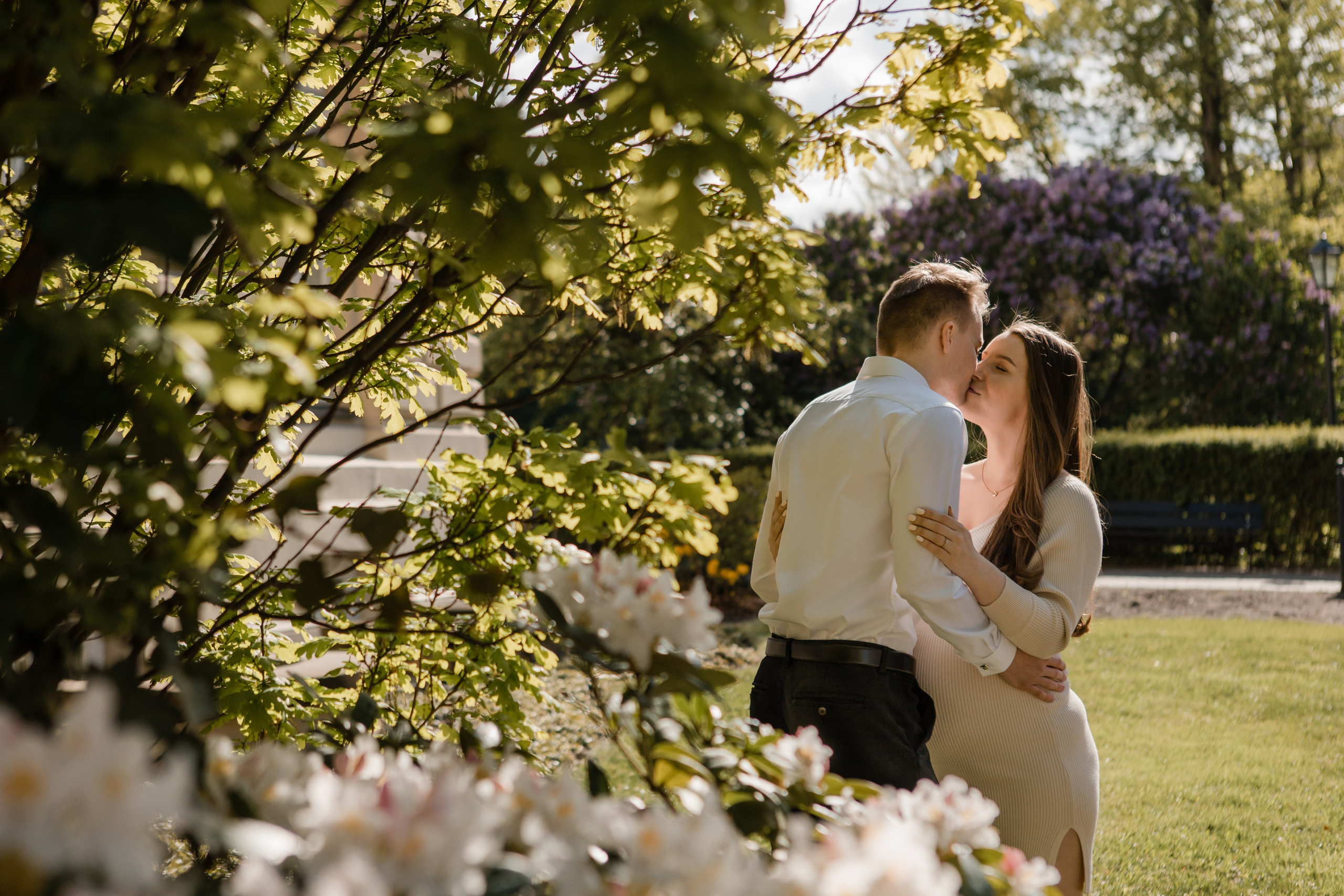 Семейная фотосессия Андрея и Марии. Видеосъемка и фотосъемка свадеб. Фотограф и оператор на свадьбу. Видеосъемка подкастов, собственная видео-фотостудии. Предметная фотосъемка