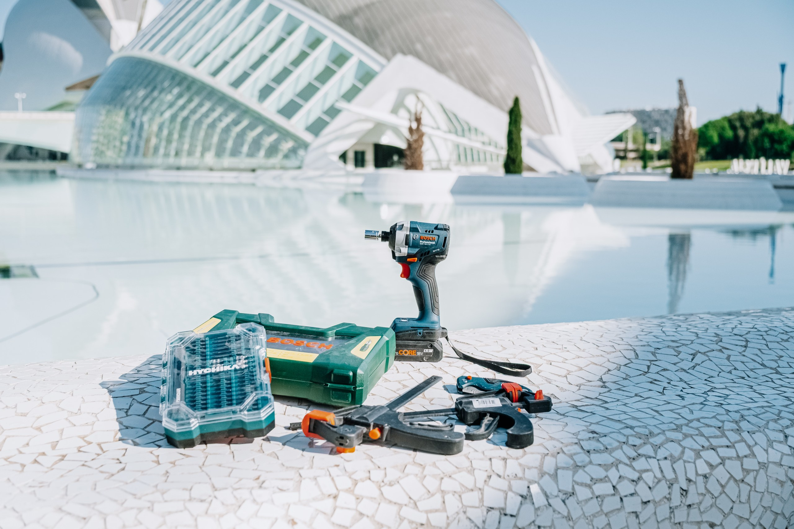 Handyman II. Valencia. Photographer Tatiana Kvasha
