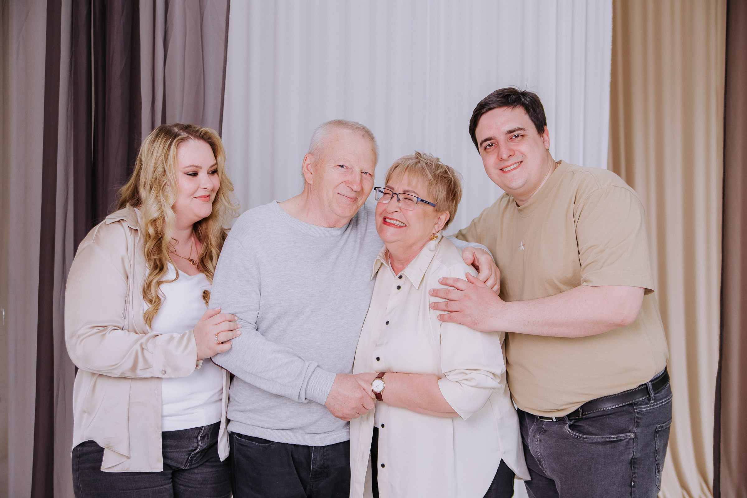 Ольга с семьей. Семейный и персональный фотограф в Ростове-на-Дону