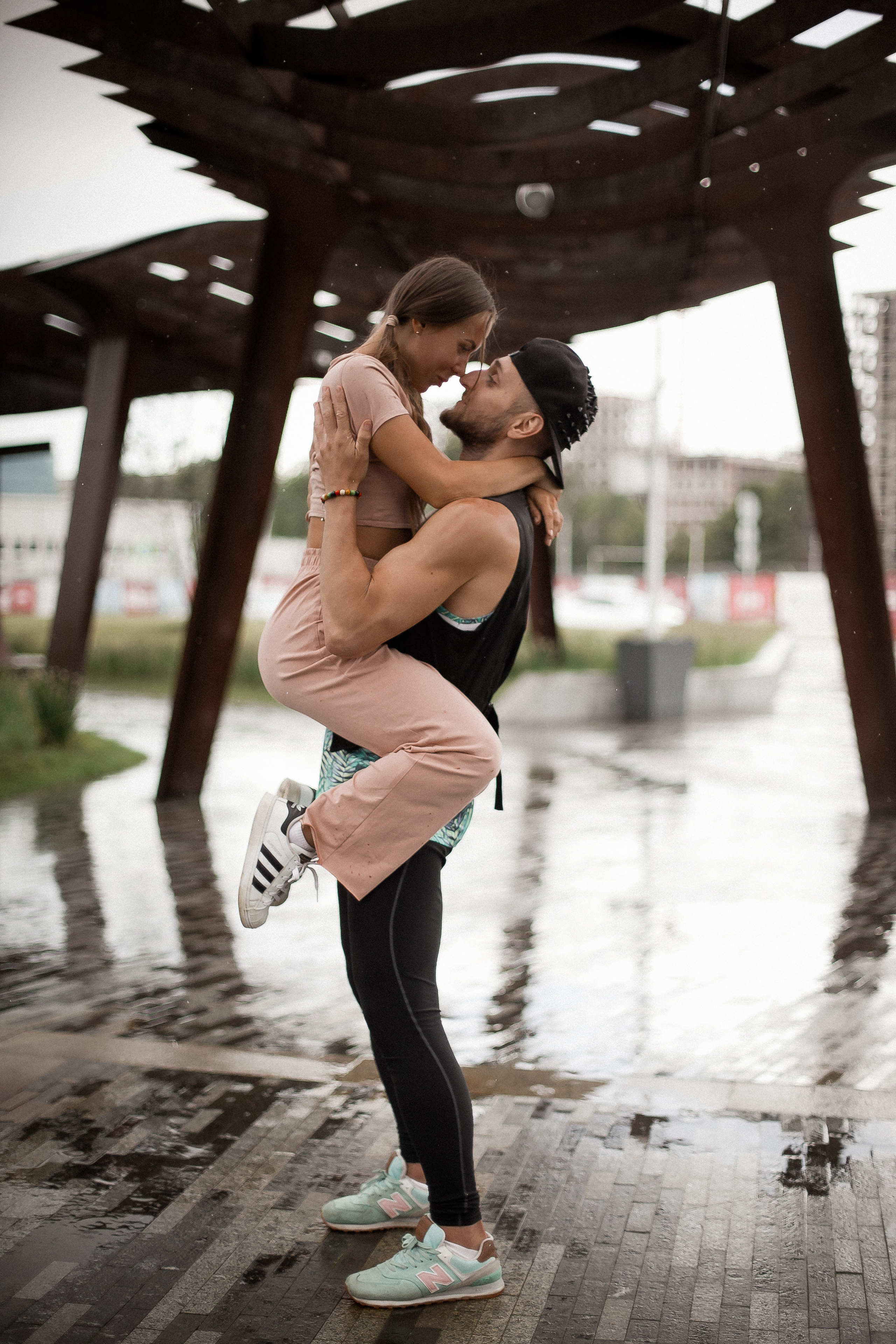 Кирилл и Женя. Парк Тюфелева роща. Фотограф